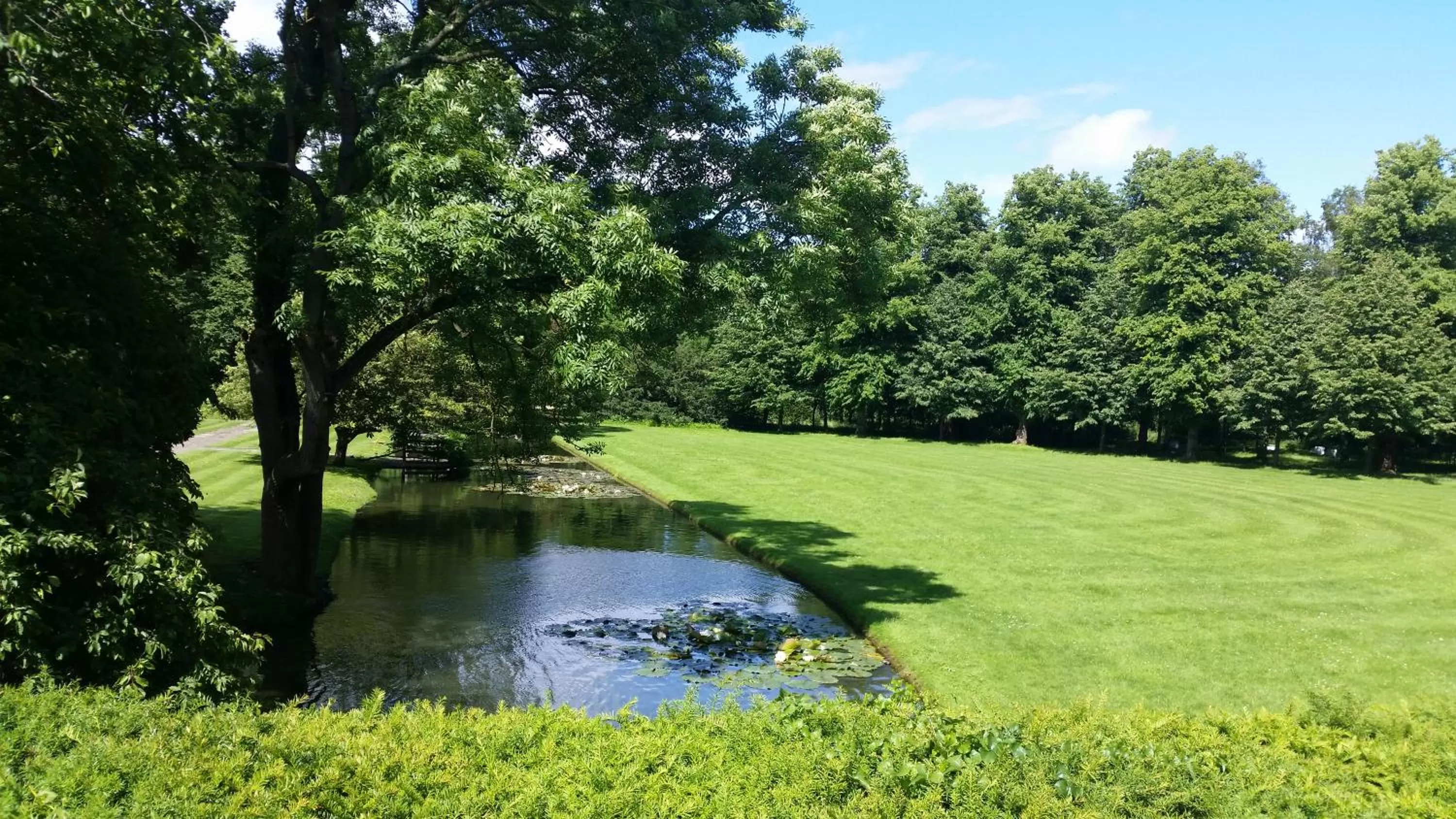 Garden in Great Fosters - Near Windsor