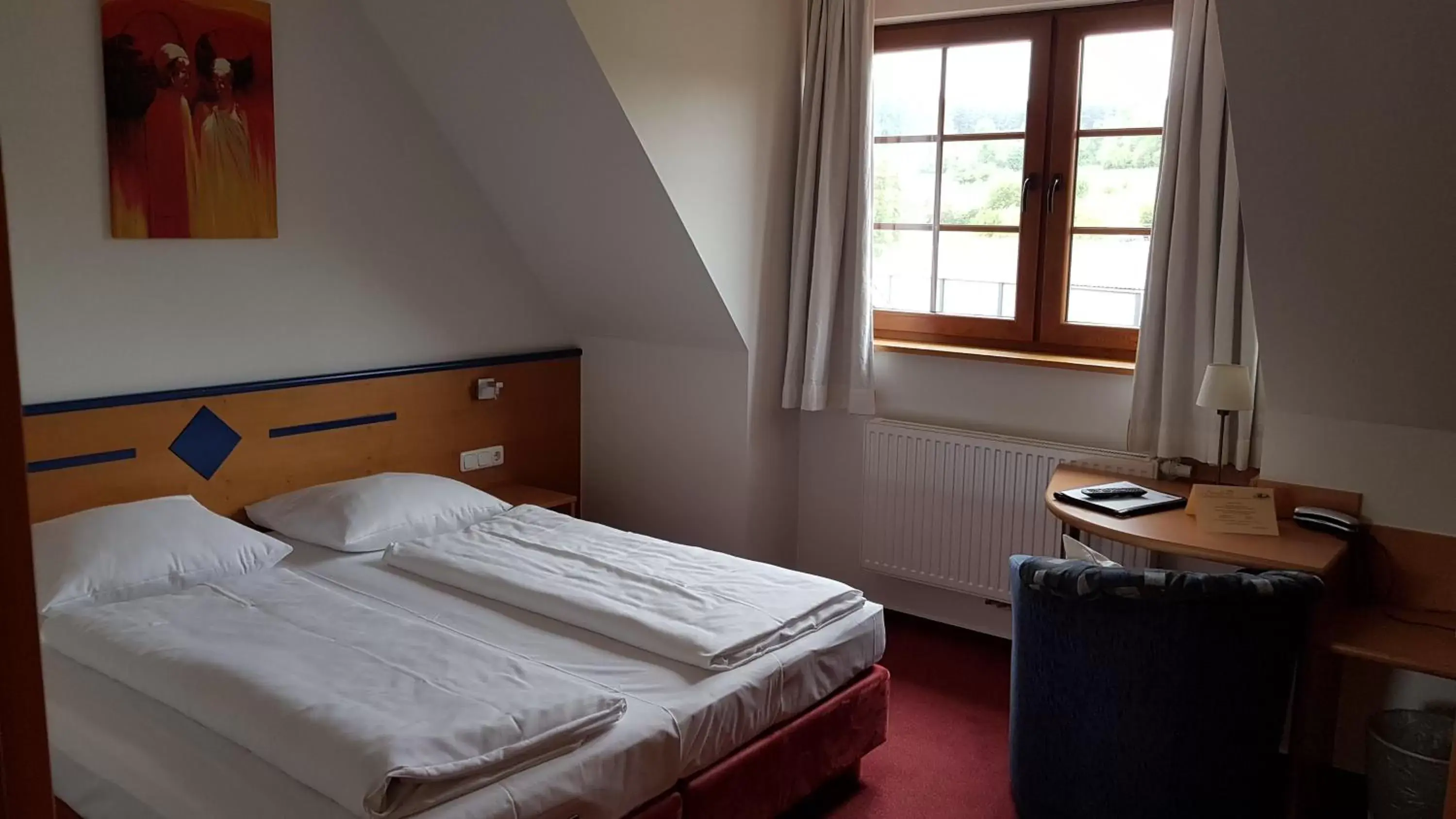 Budget Double Room in Landhotel Geiselwind Budget Double Room in Landhotel Geiselwind