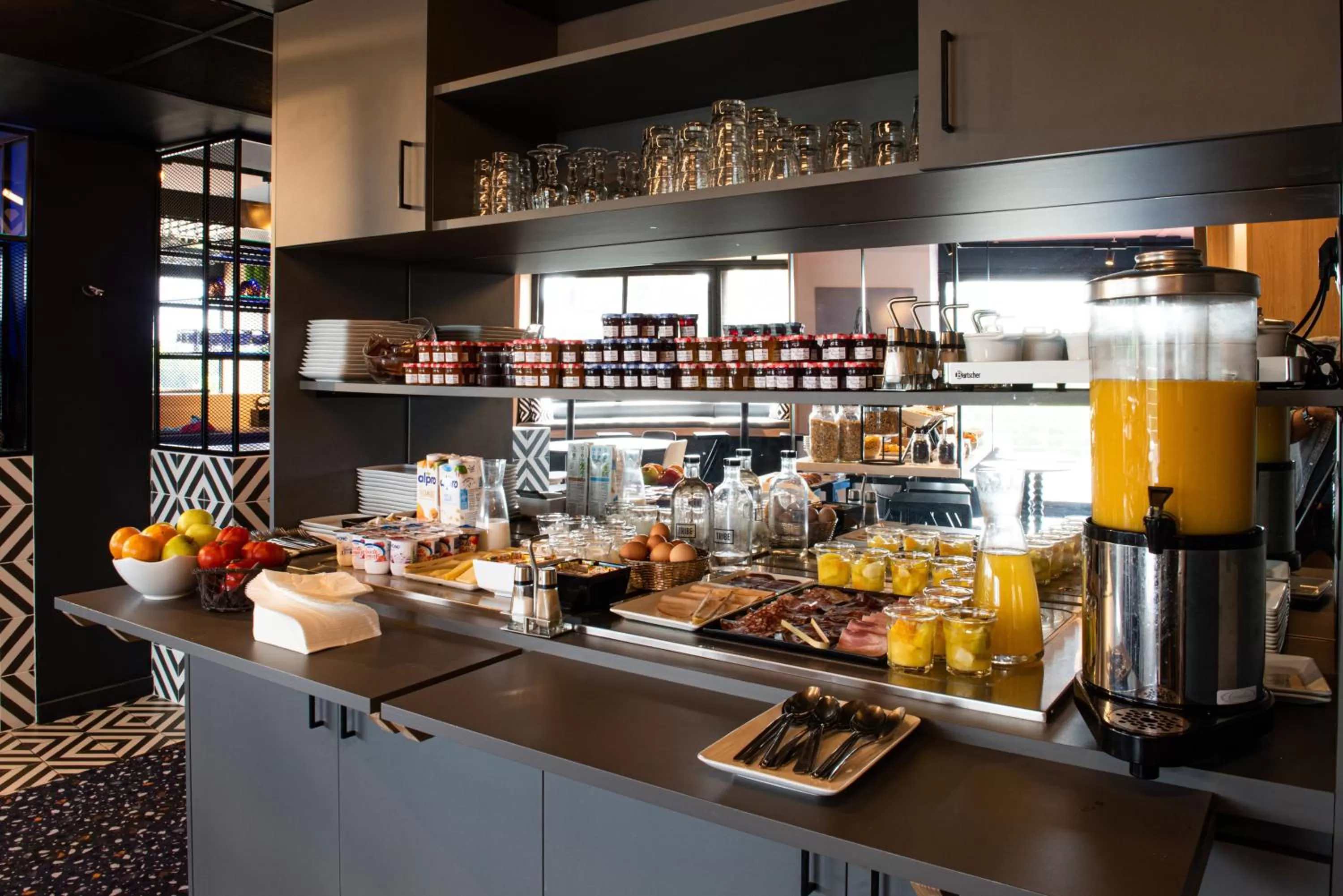 Breakfast in Tribe Carcassonne