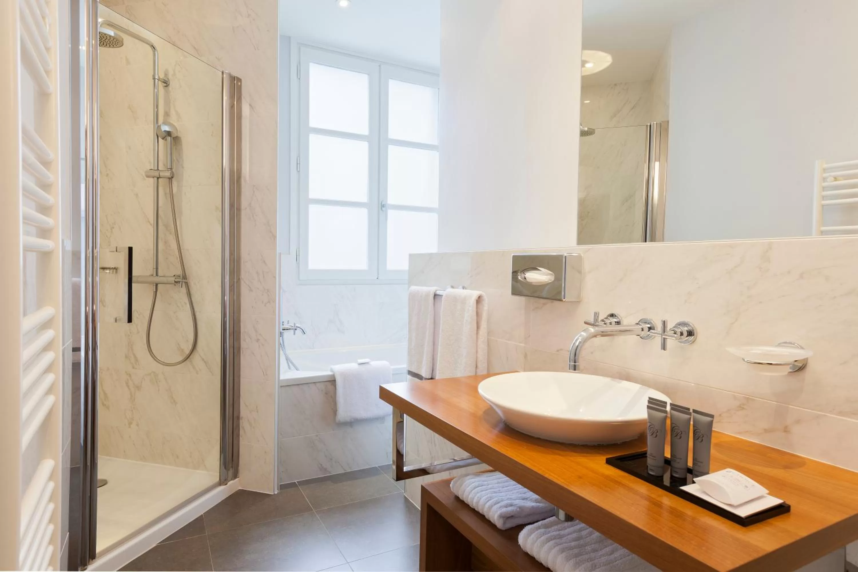 Bathroom in Château Belmont Tours by The Crest Collection