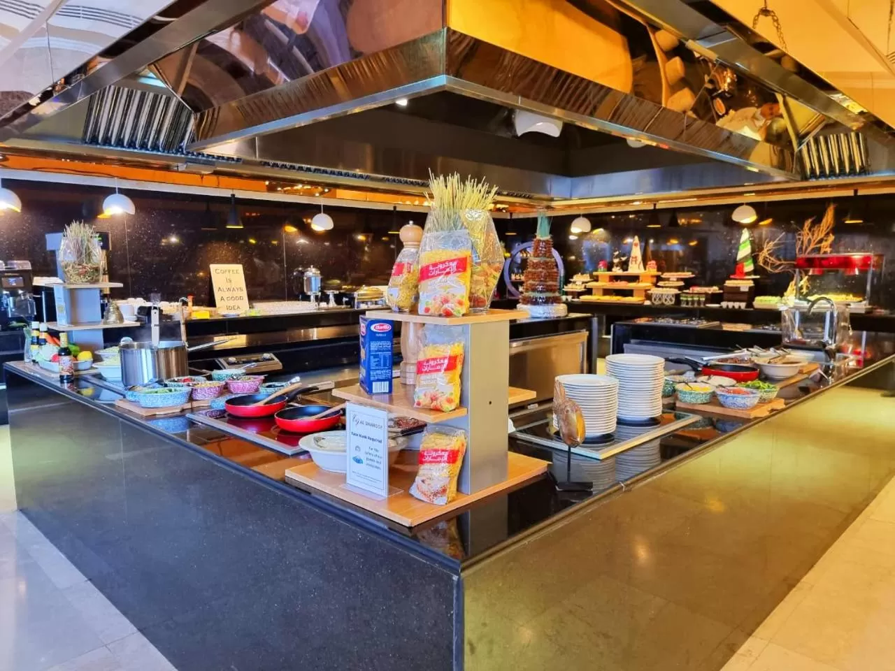 Restaurant/places to eat in Mirage Bab Al Bahr