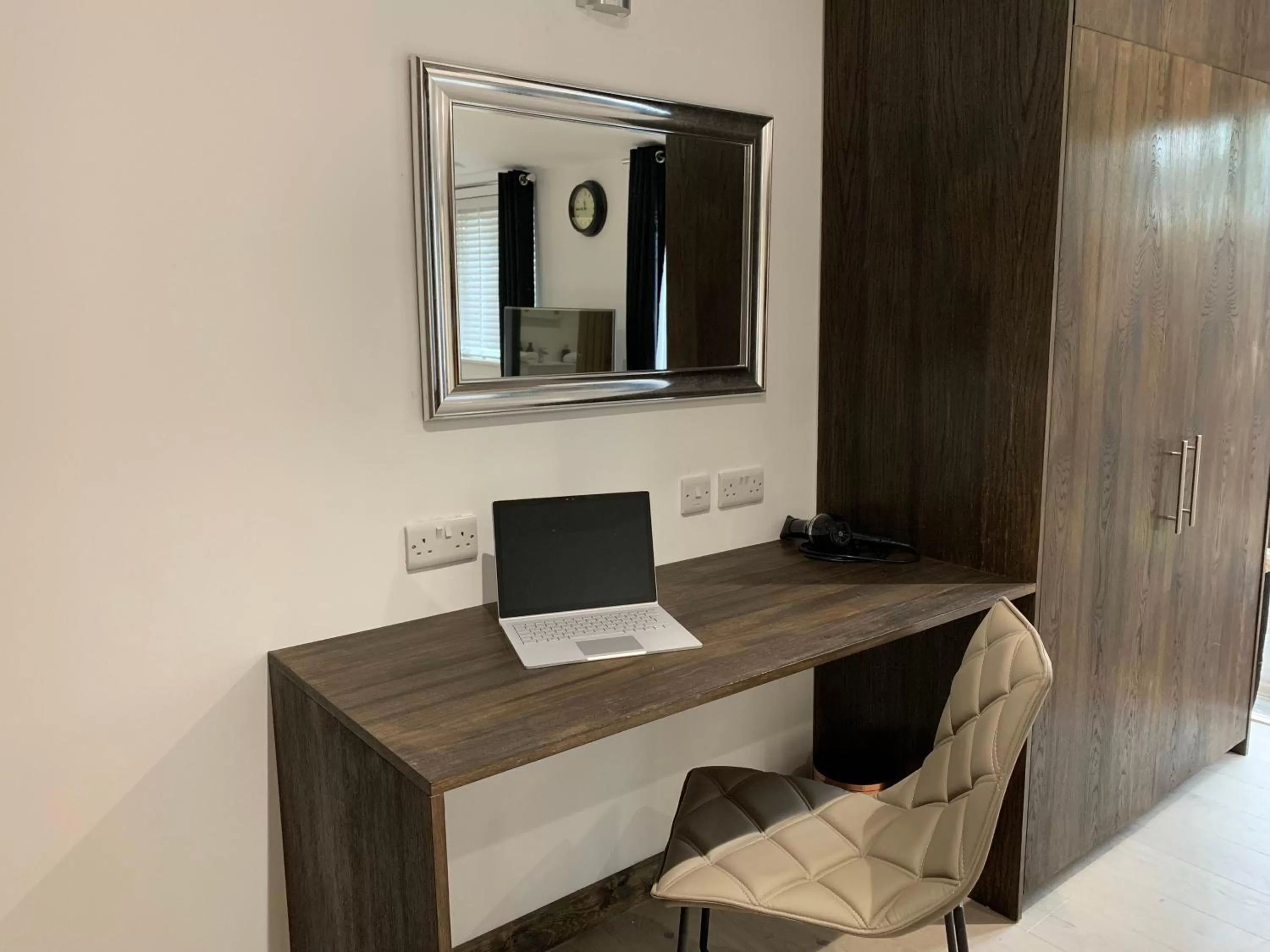 TV/Entertainment Center in Rokna