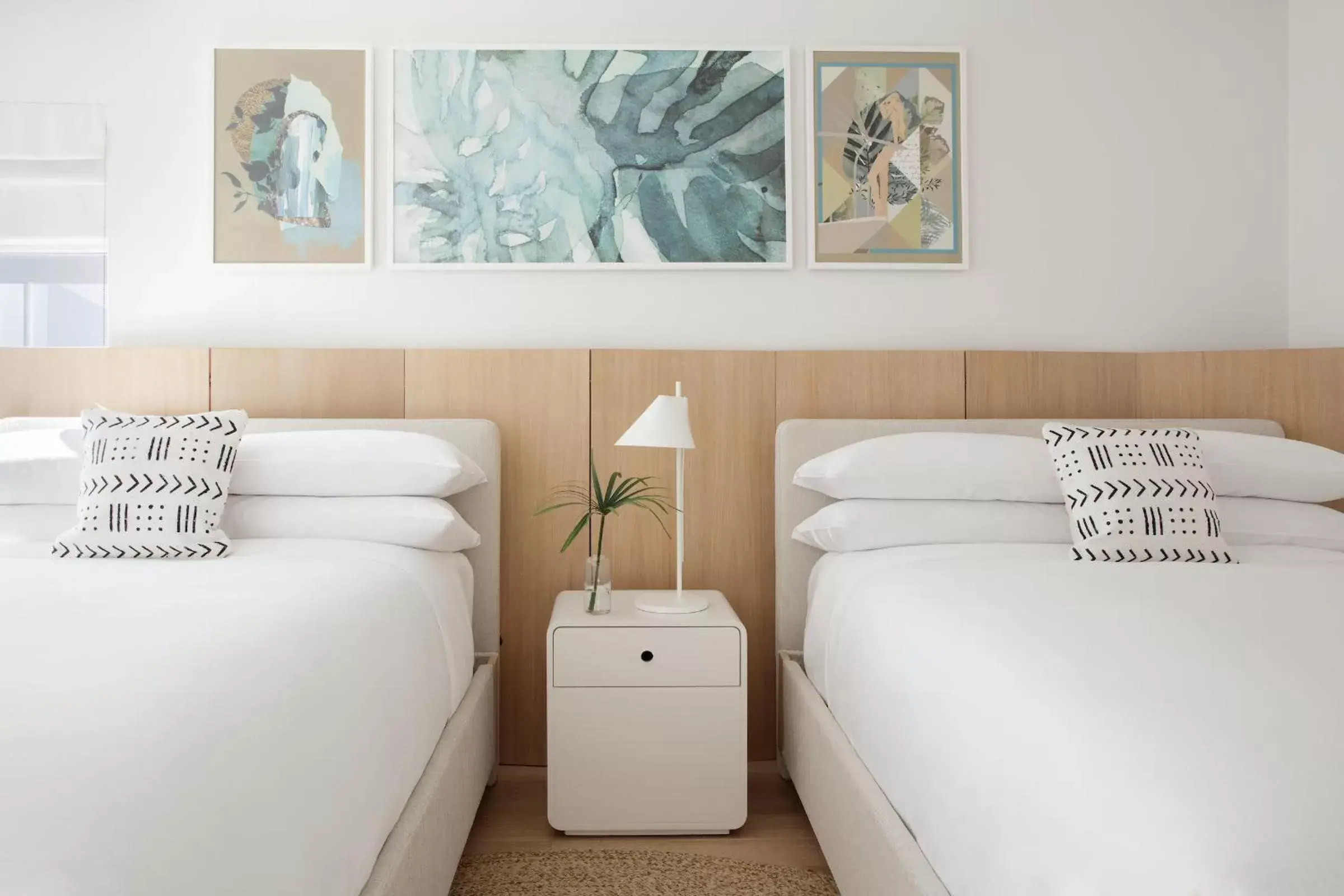 Double Room with Two Double Beds in The Kimpton Shorebreak Fort Lauderdale Beach Resort Double Room with Two Double Beds in The Kimpton Shorebreak Fort Lauderdale Beach Resort