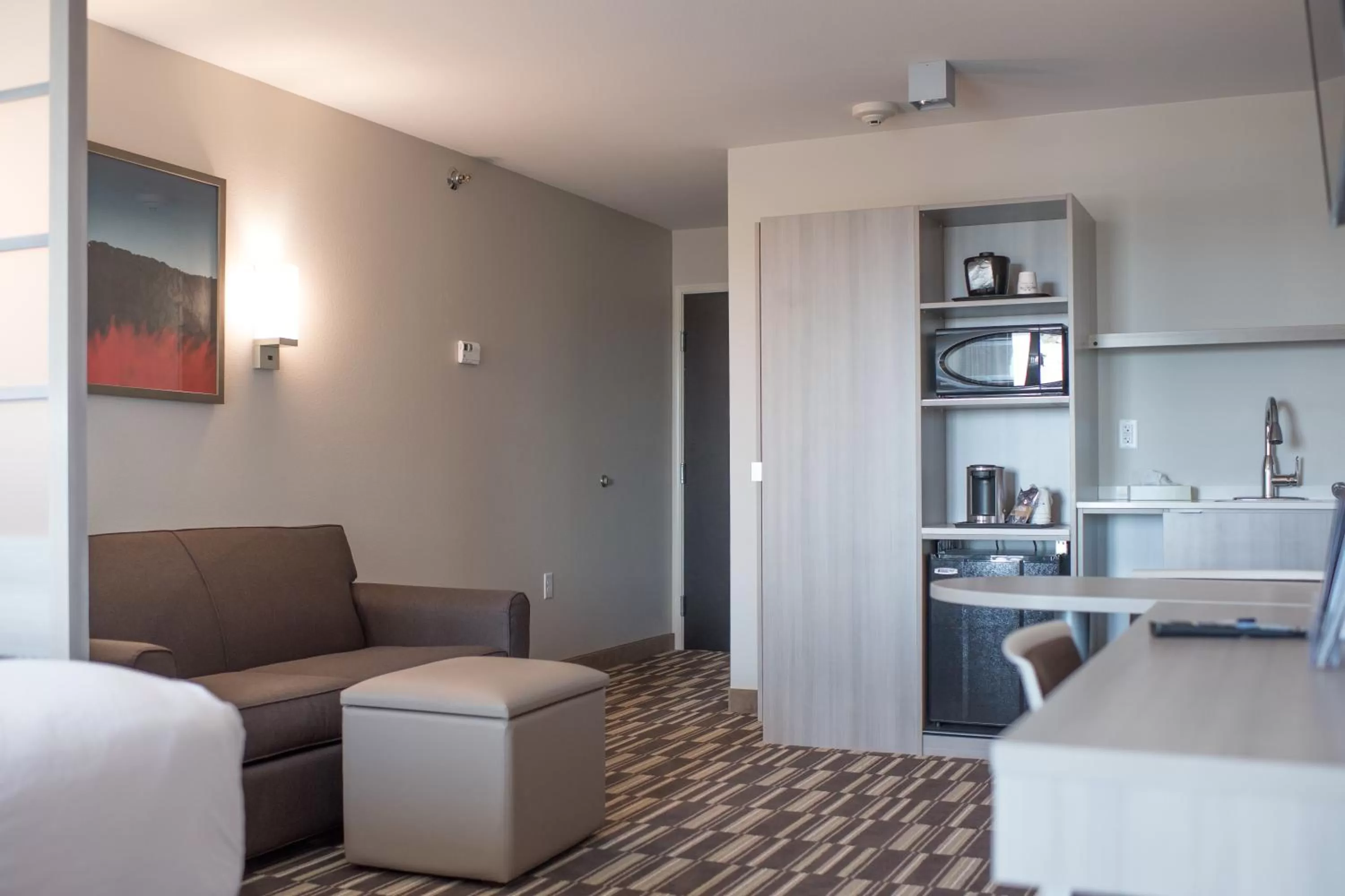 Seating area in Microtel Inn & Suites by Wyndham West Fargo Near Medical Center