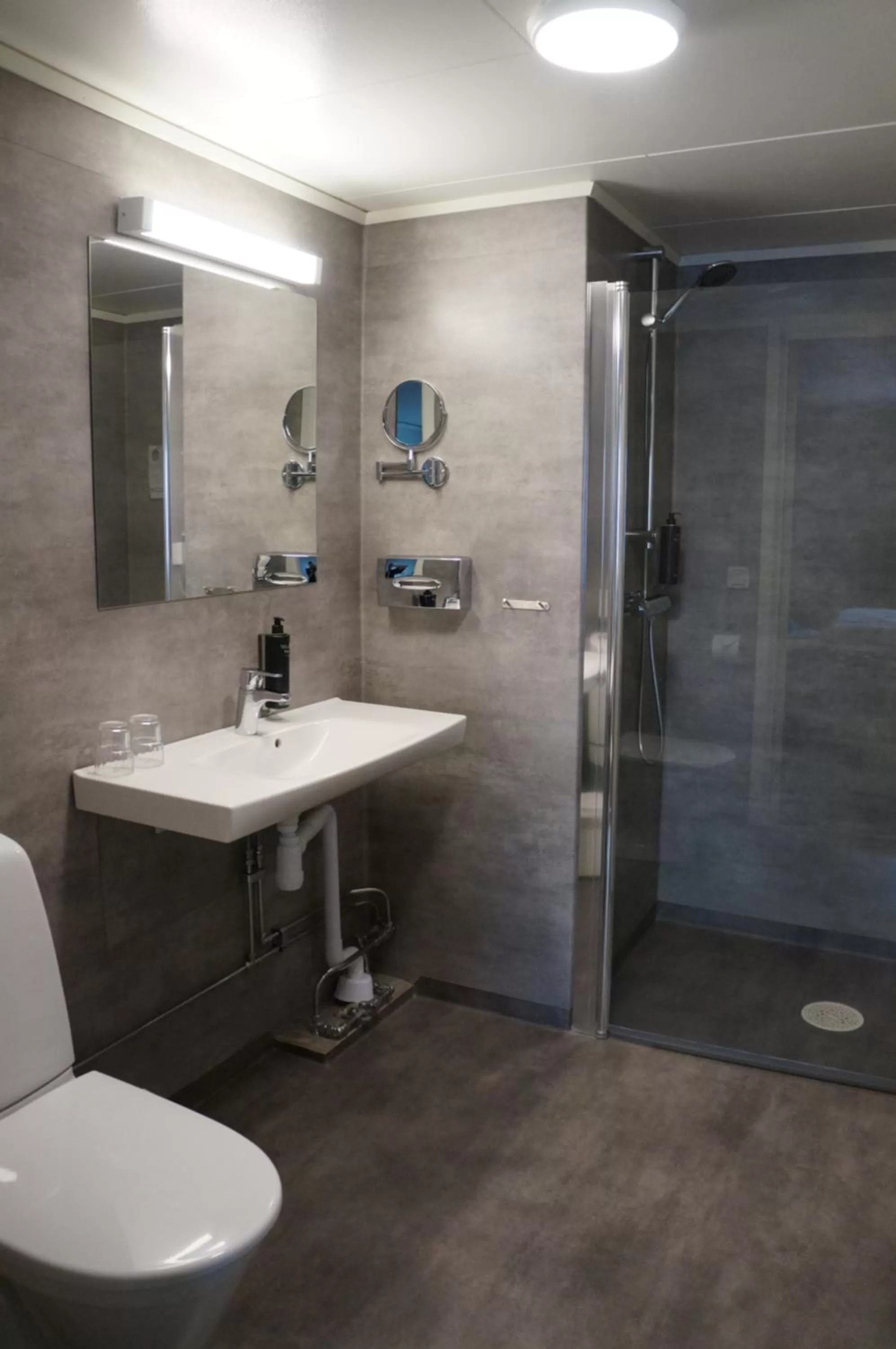 Toilet in Best Western Hotel Corallen