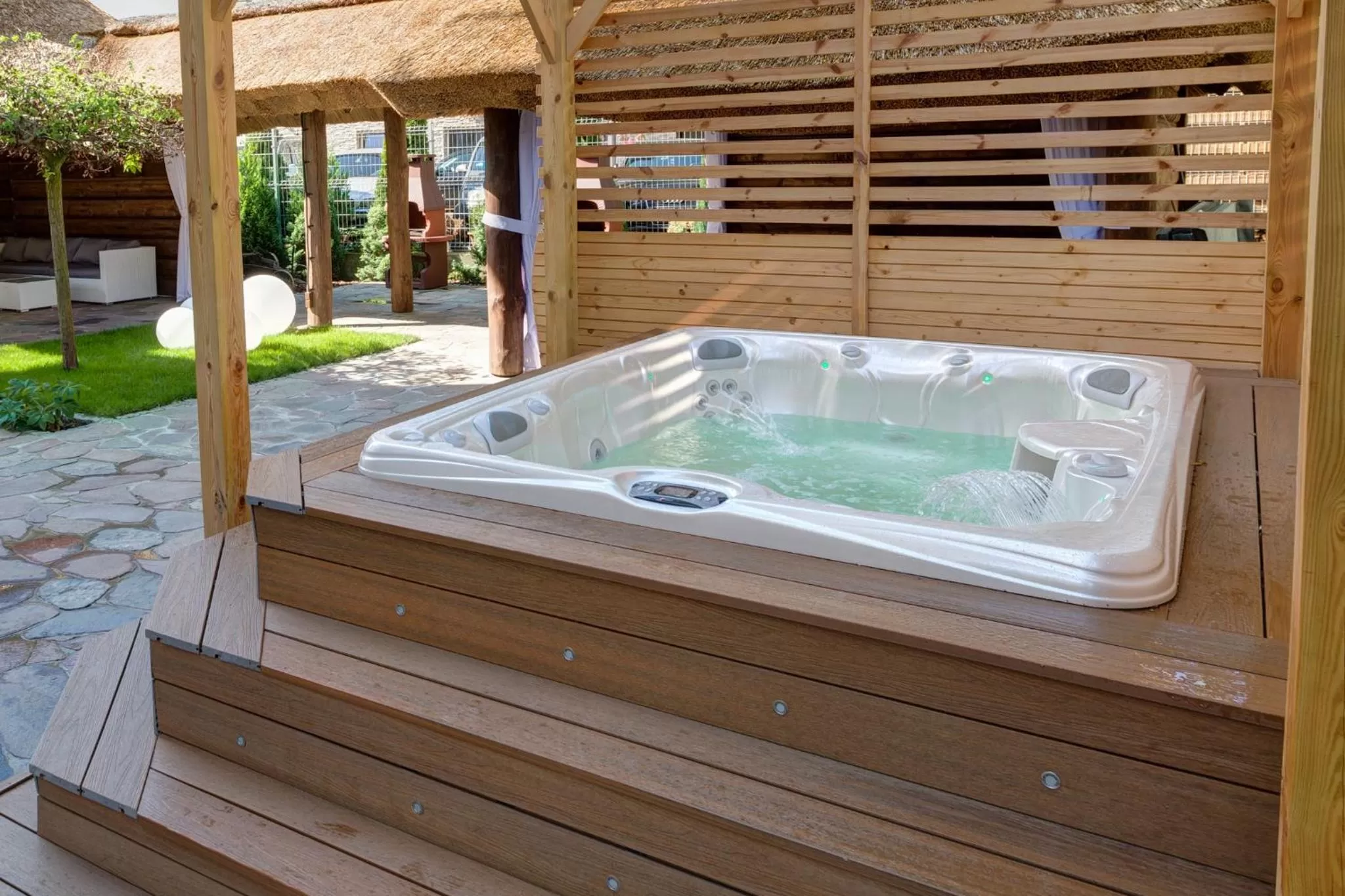 Hot Tub in Willa Joka