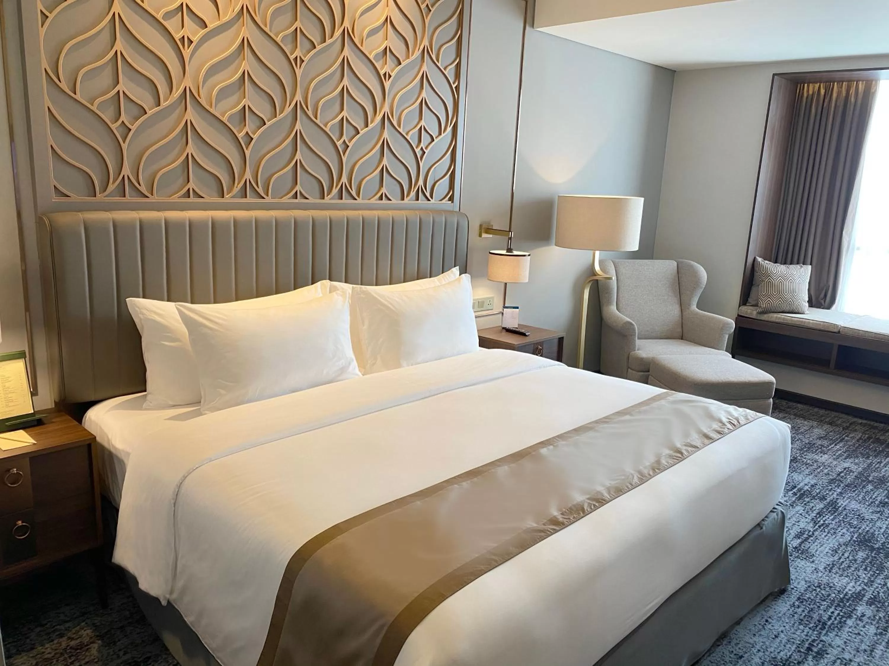 Bedroom, Bed in Sutasoma Hotel