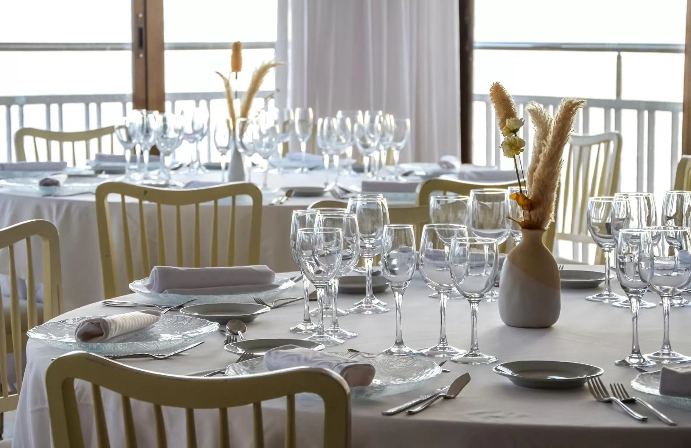 Restaurant/places to eat in Hotel Roger de Flor by Seleqtta