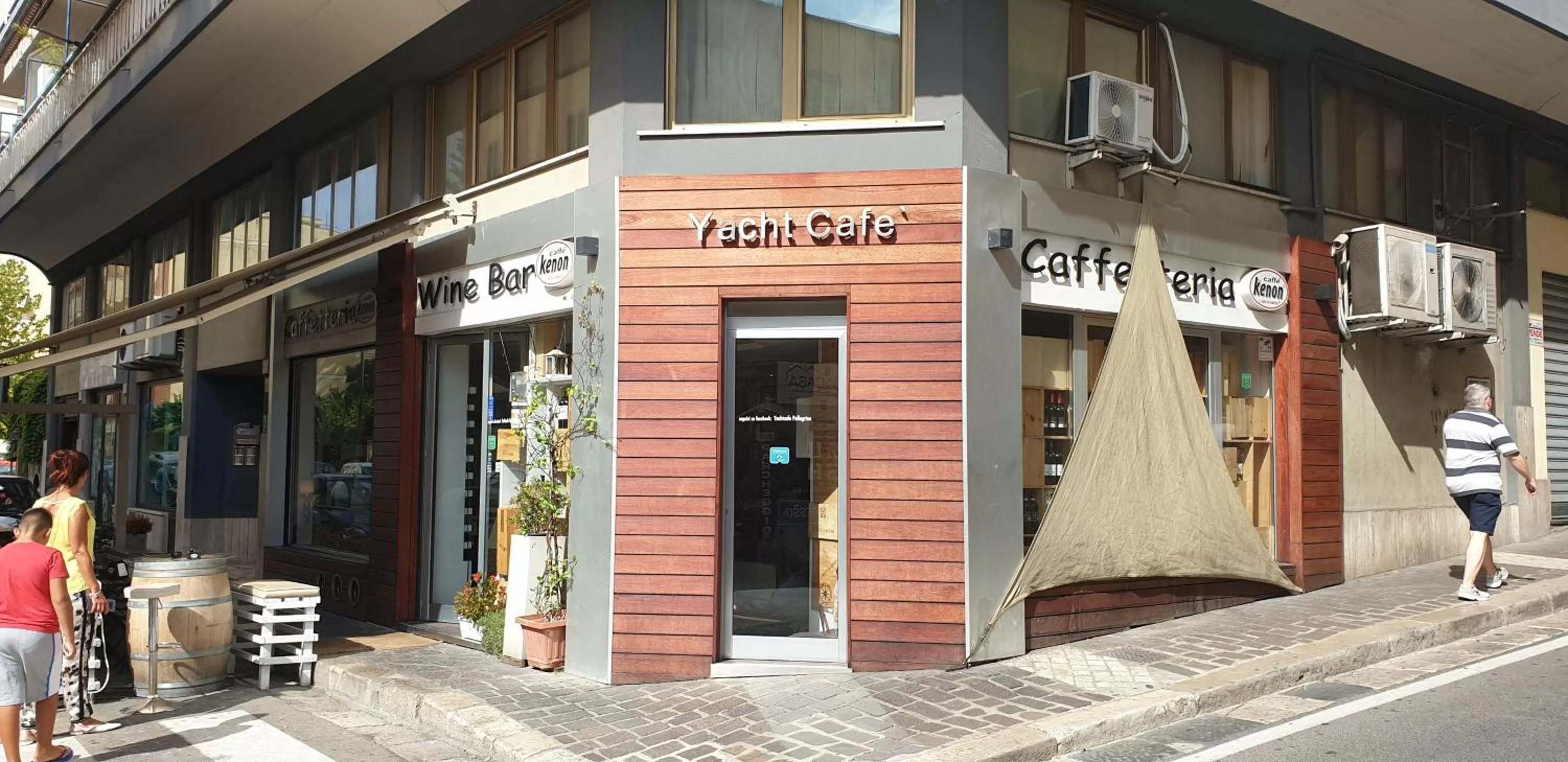 Restaurant/places to eat in Domus D'Angelo B&B