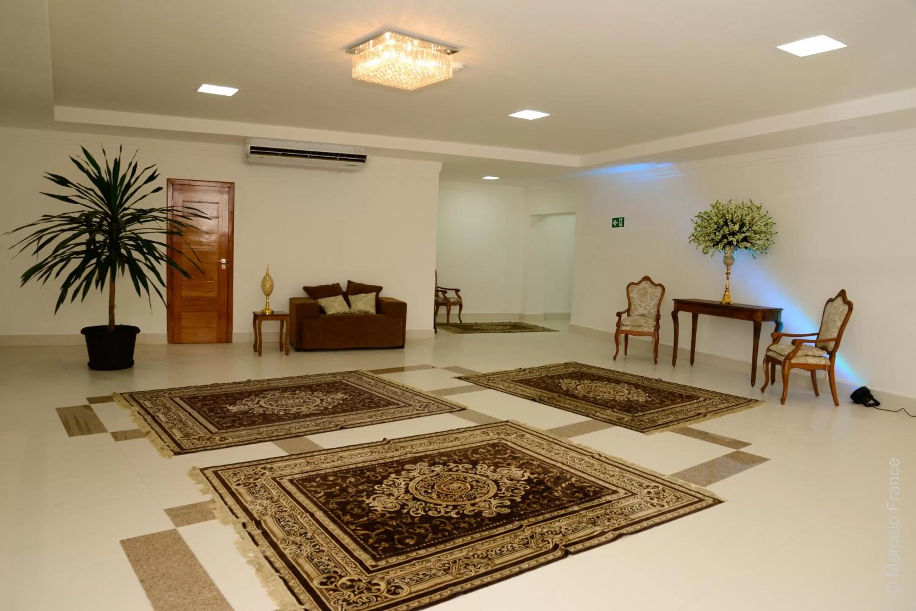 Lobby/Reception in Granterrara Hotel