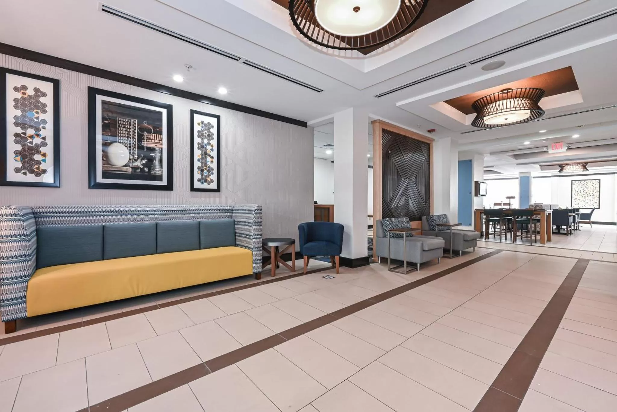 Lobby or reception in Holiday Inn Express Charlotte Southeast - Matthews by IHG