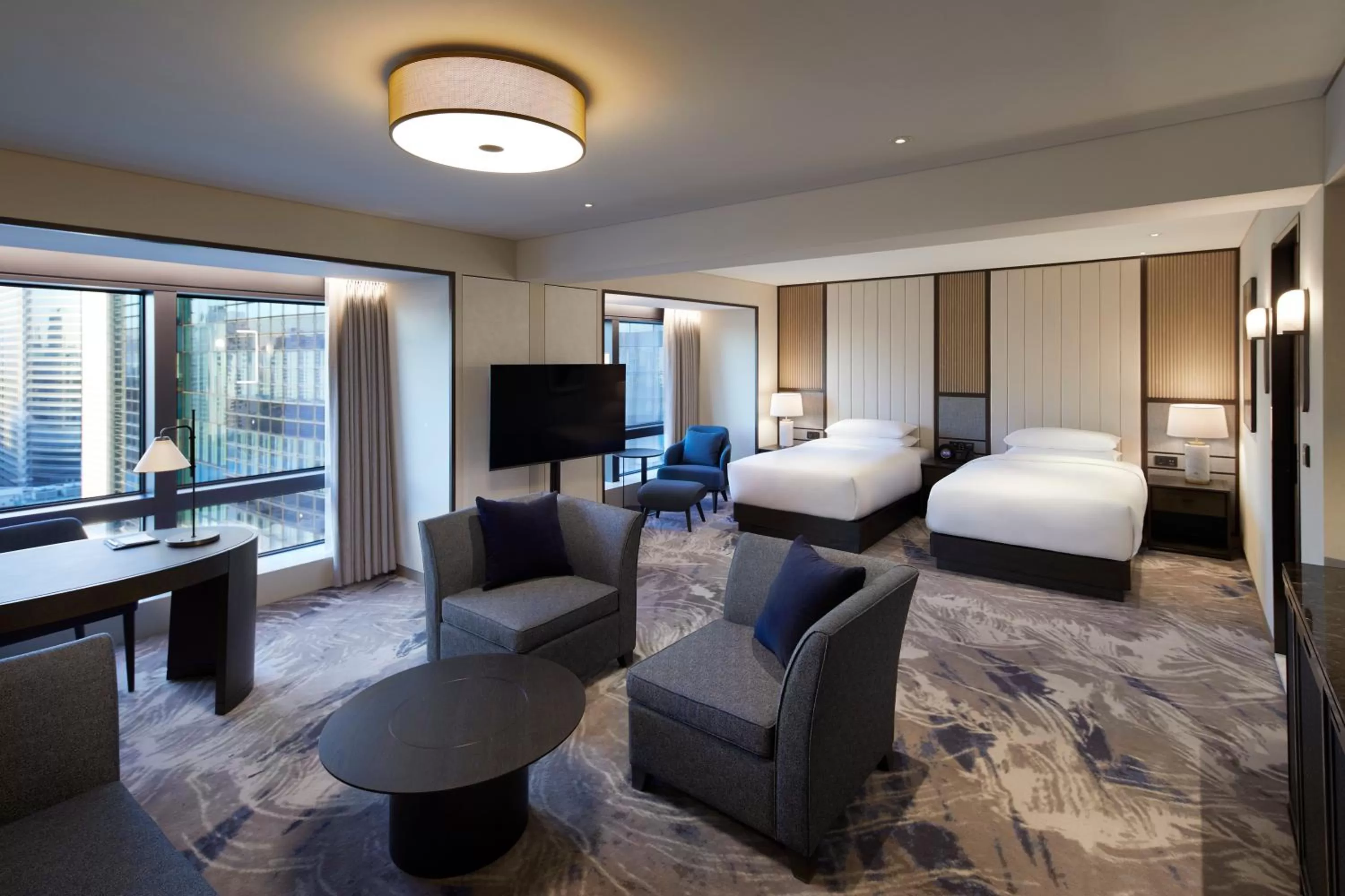 Photo of the whole room, Bed in Grand InterContinental Seoul Parnas by IHG