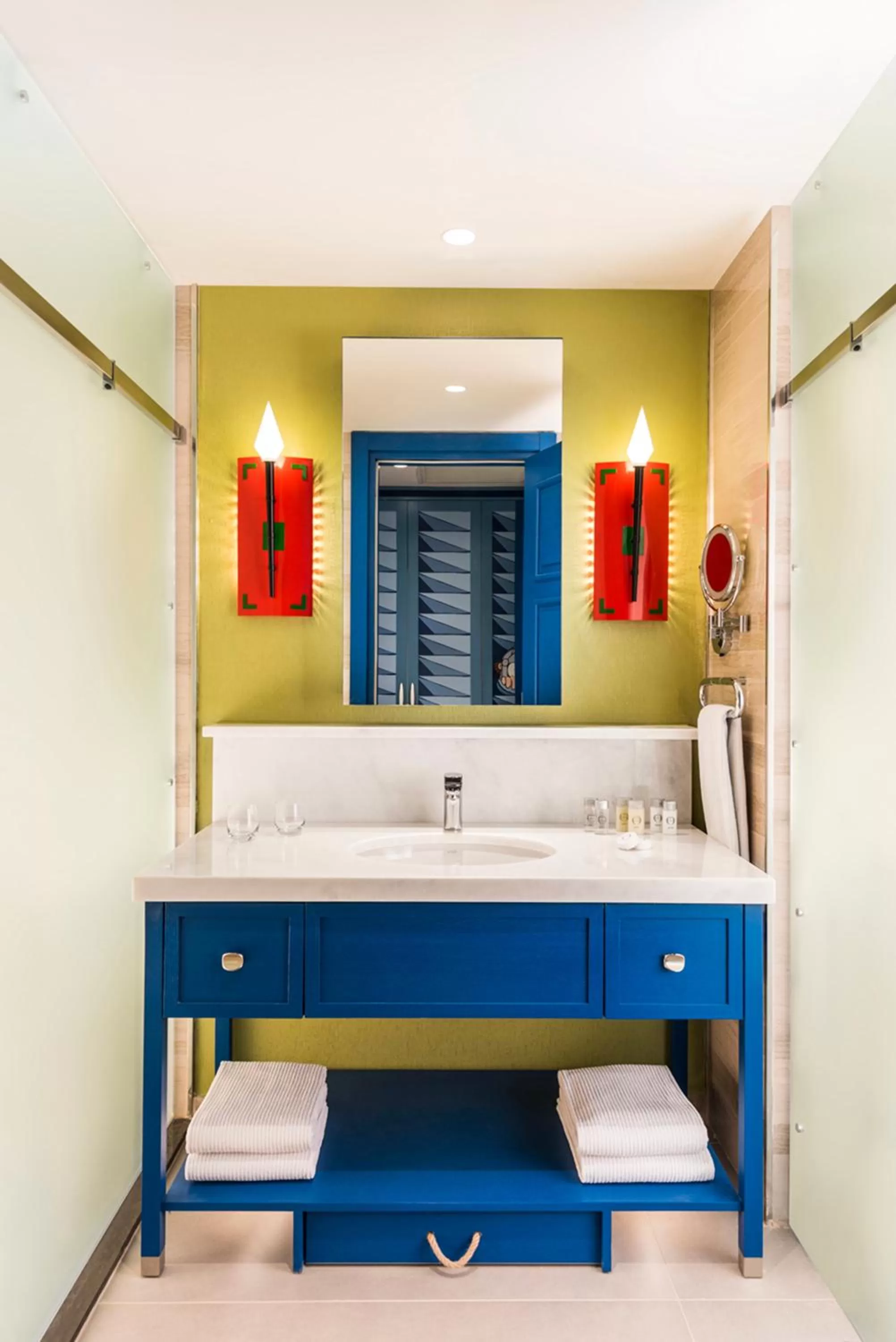 Bathroom, Bed in The Land Of Legends Kingdom Hotel - All-in Concept