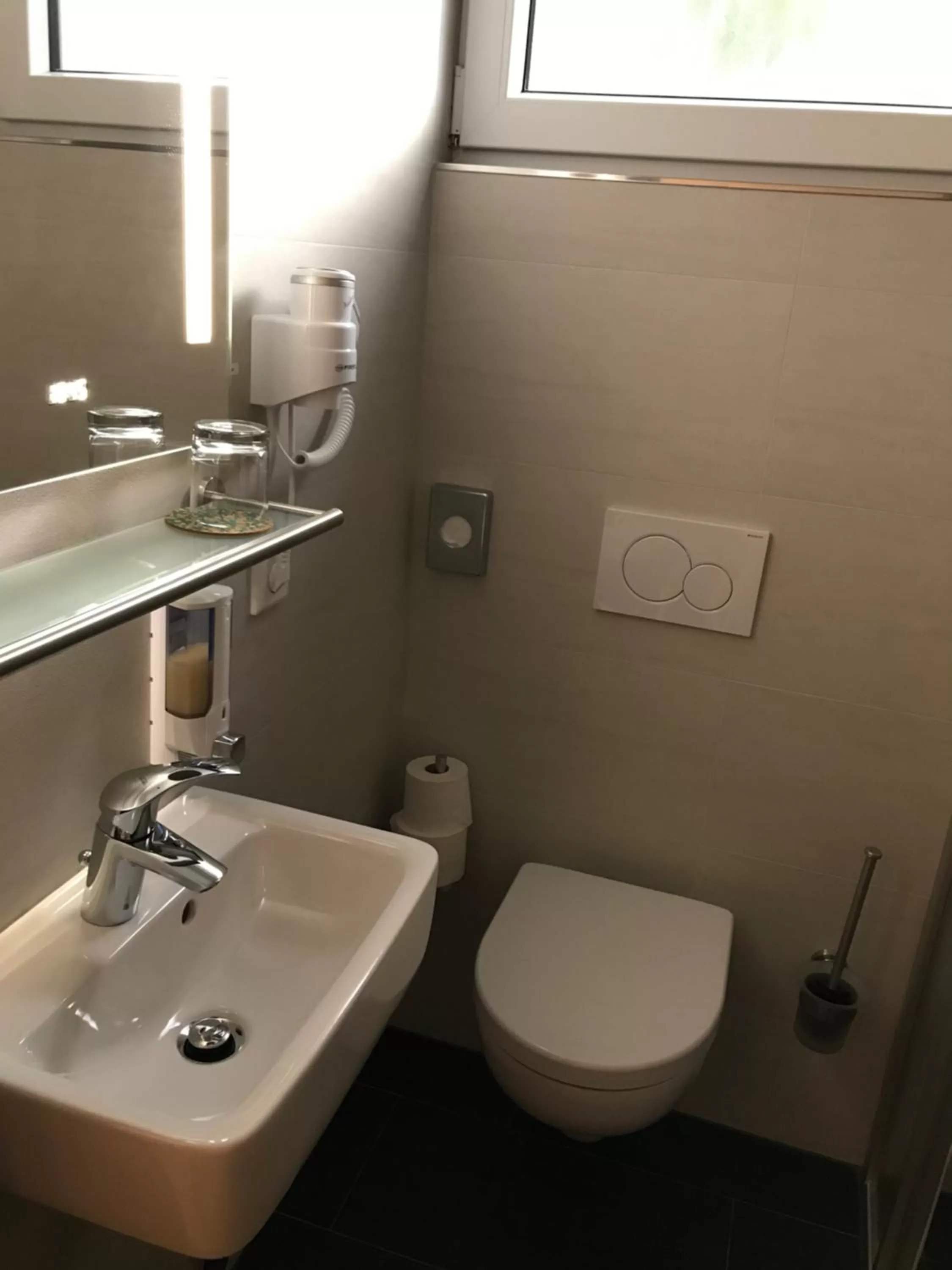 Decorative detail, Bathroom in Kraftwerk Relax Motel