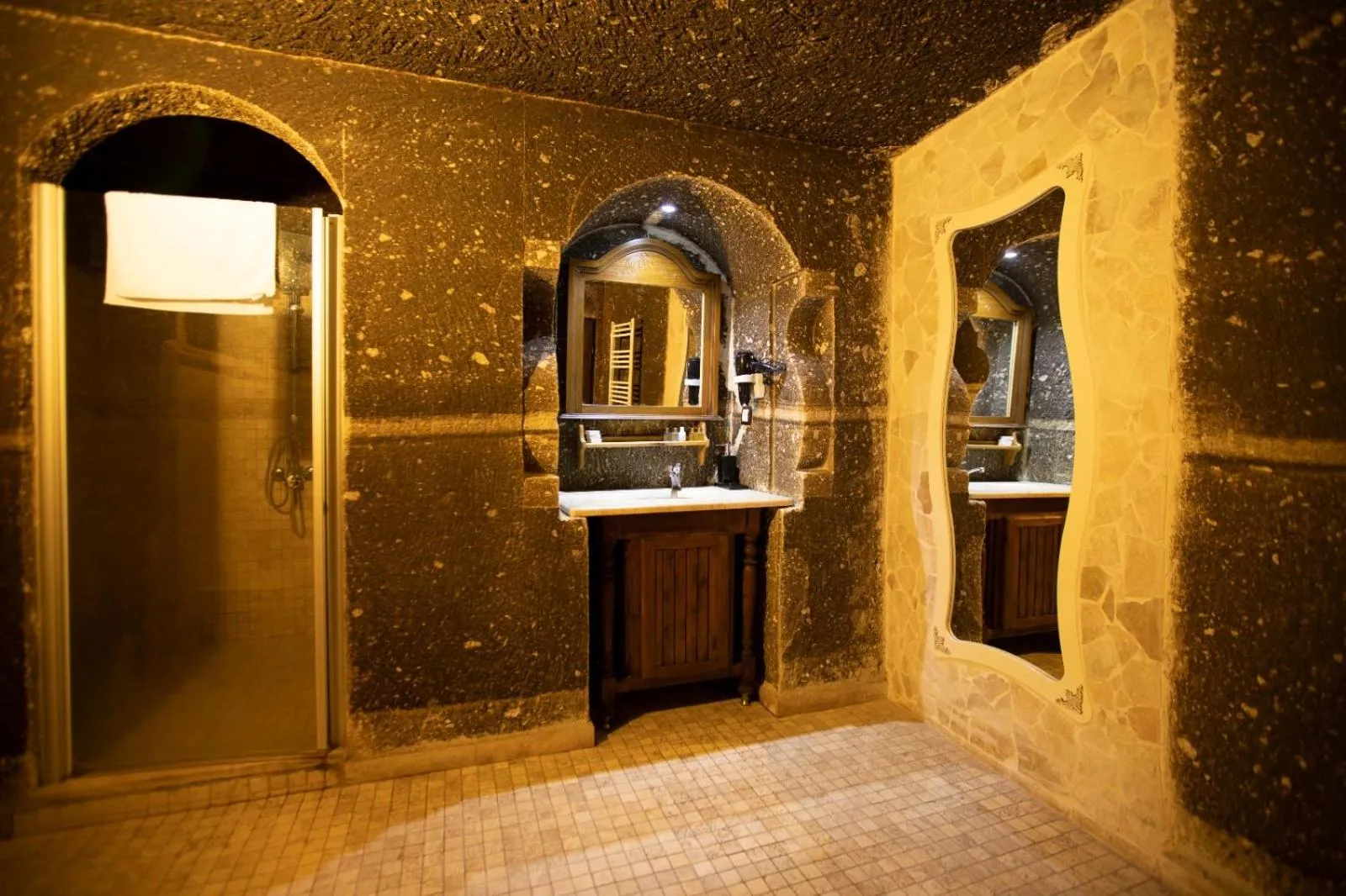 Shower in Antique Terrace Cave Suites