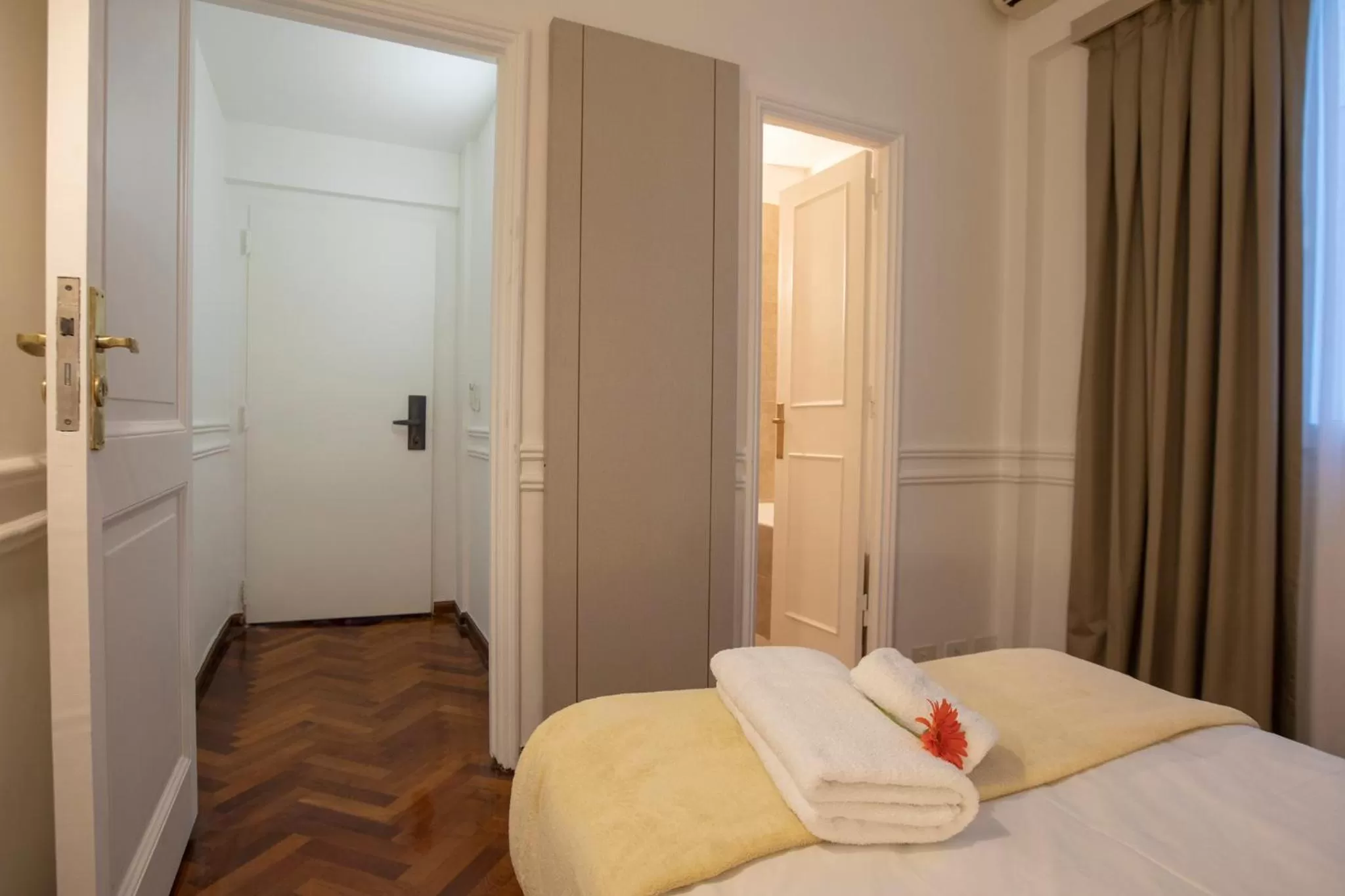 Photo of the whole room, Bed in El Misti Hotel Buenos Aires Centro