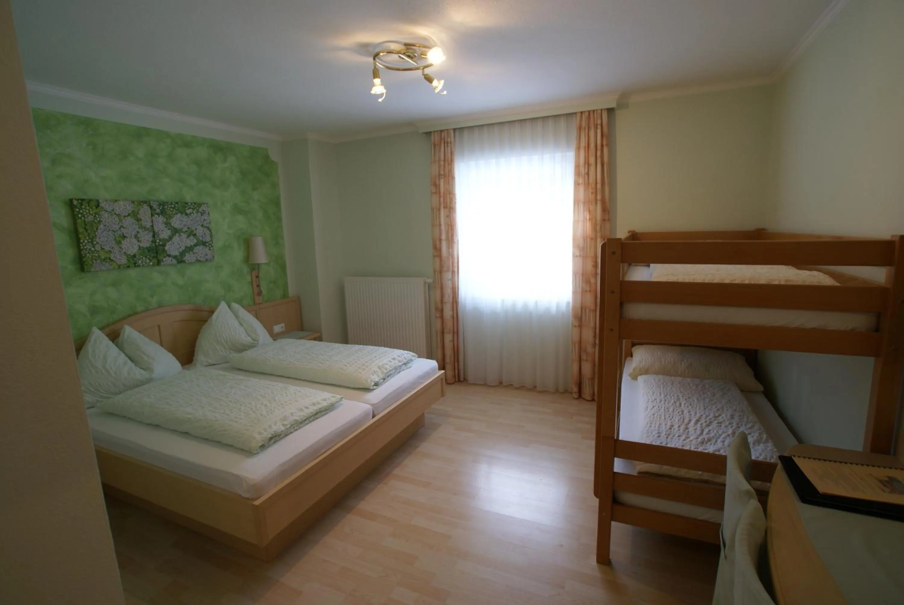 Bed in Gasthof Hotel Zur Post