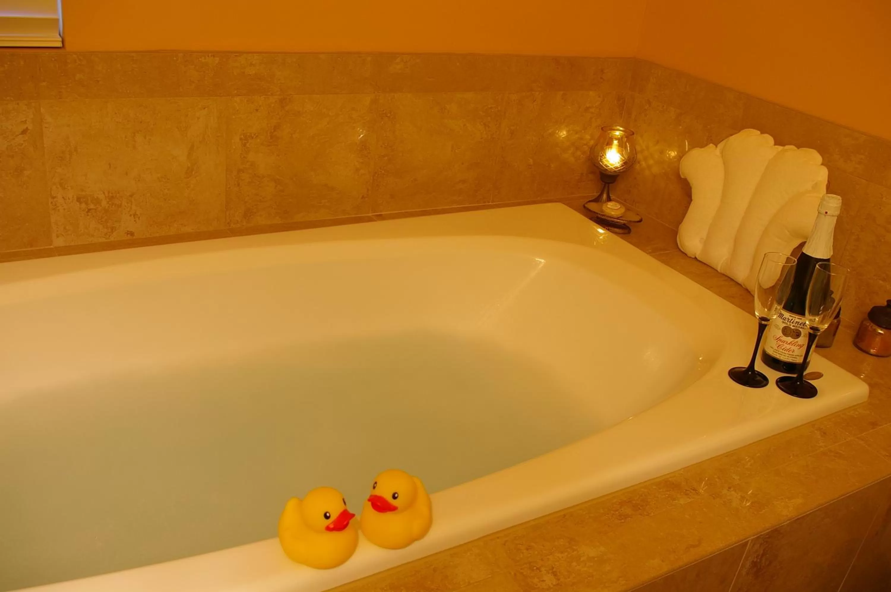 Bathroom in Brookside Mountain Mist Inn