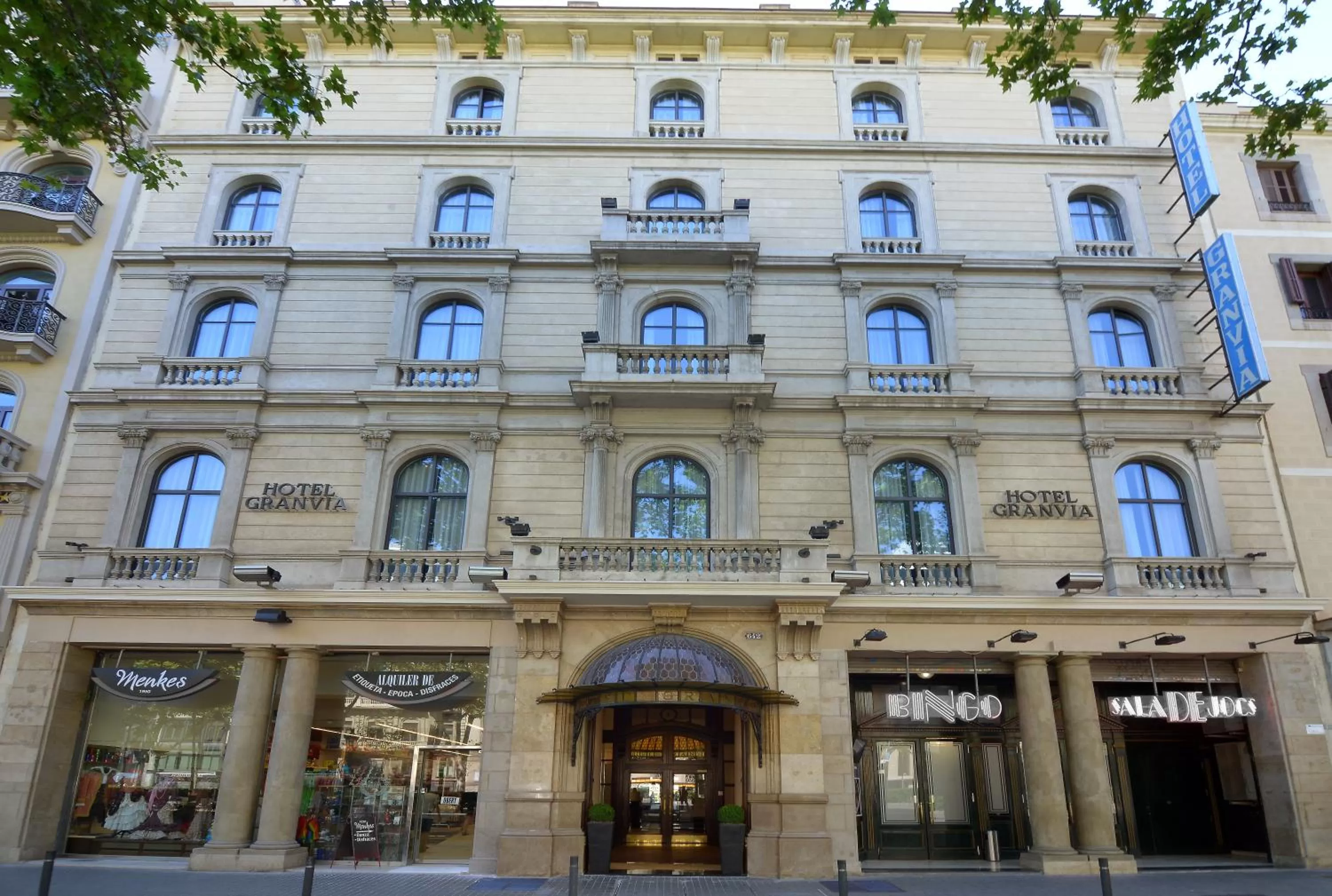 Facade/entrance in Hotel Granvia
