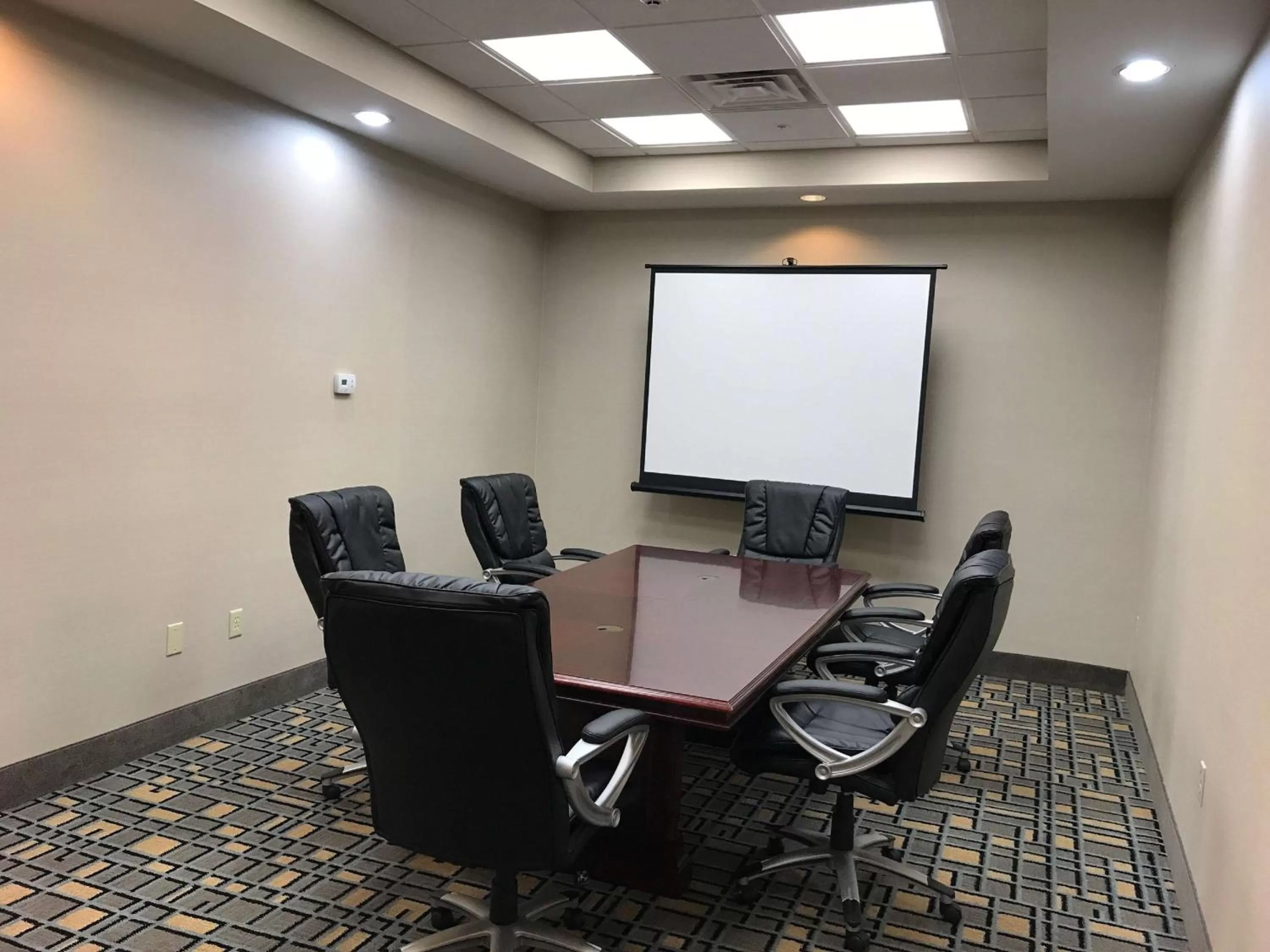 Meeting/conference room in Hampton Inn & Suites Oklahoma City Airport