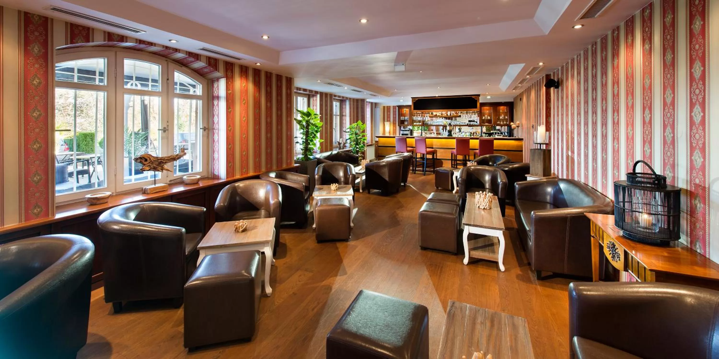 Lounge or bar in Das Palmenwald Schwarzwaldhof, BW Signature Collection