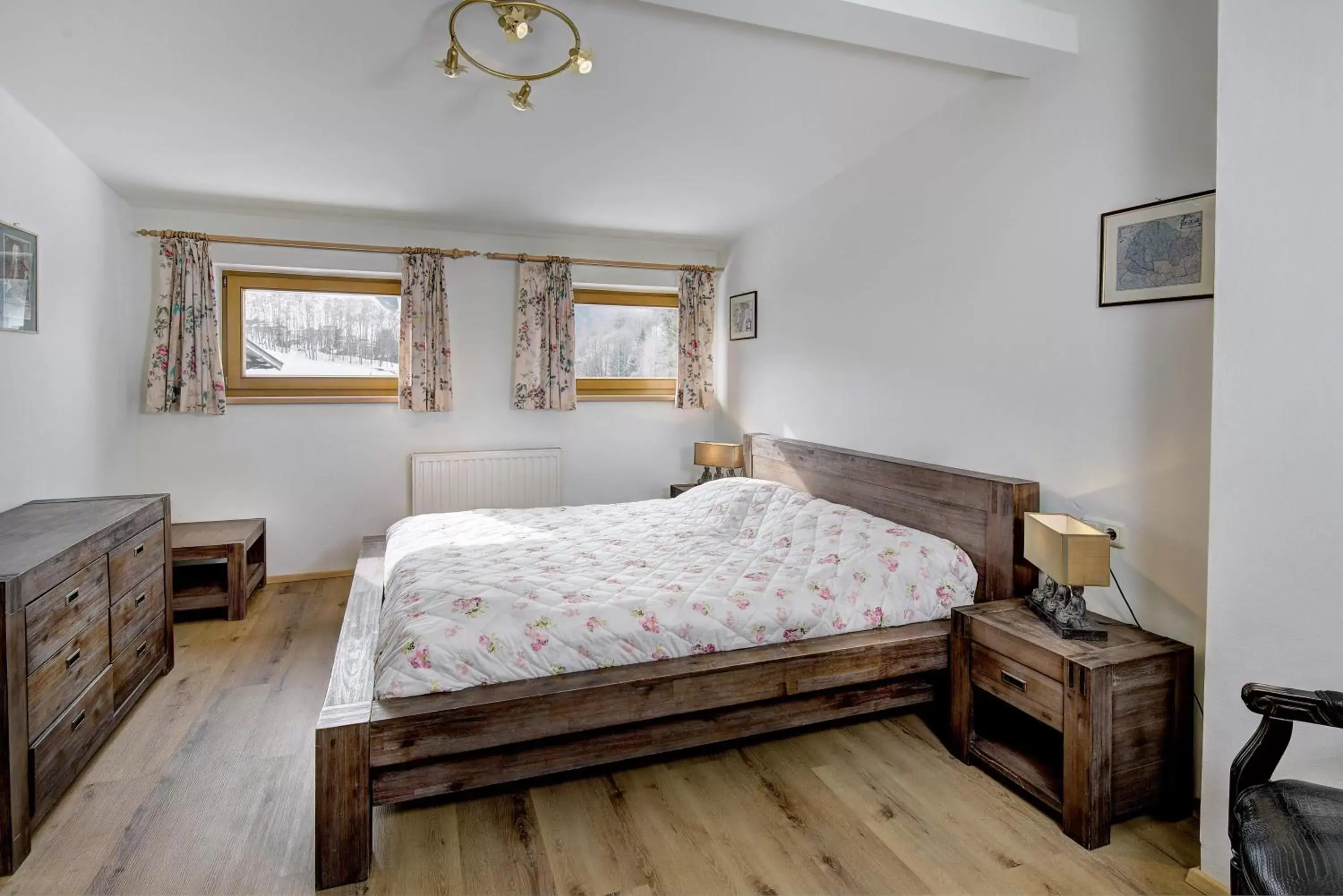 Three-Bedroom Apartment with Shower in Bergland Residenz Three-Bedroom Apartment with Shower in Bergland Residenz