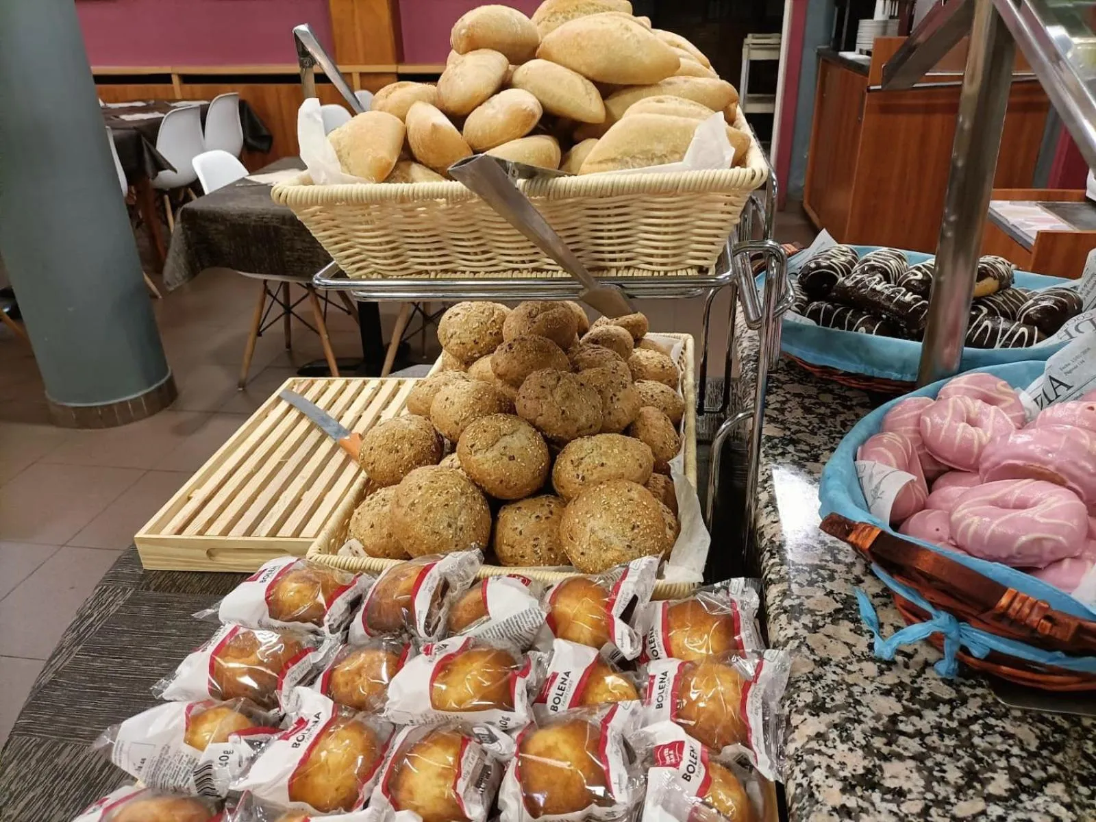 Buffet breakfast in Hotel Ciutadella