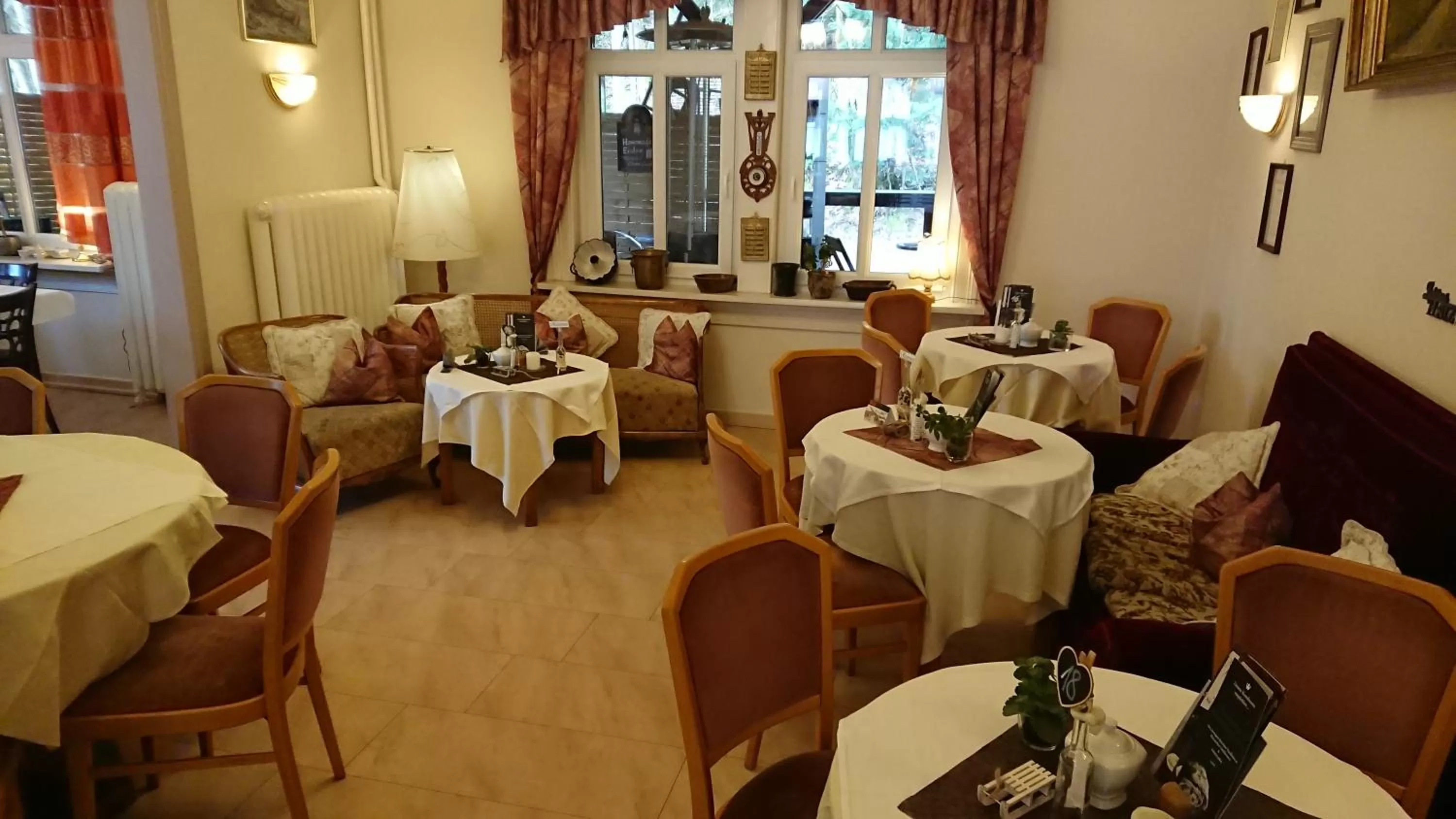 Restaurant/places to eat in Pension Waldschlösschen