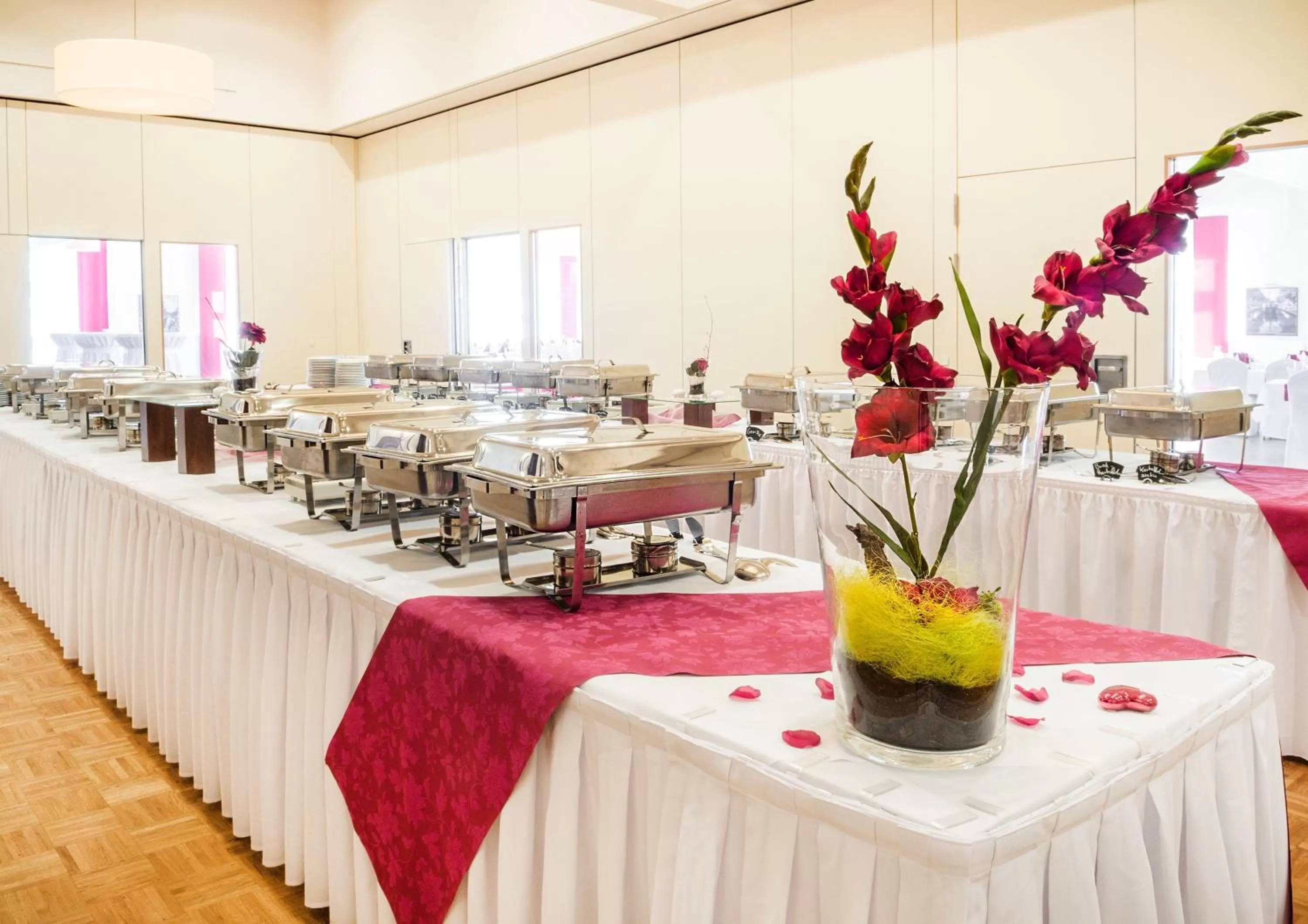 Food and drinks in Hotel Hilling