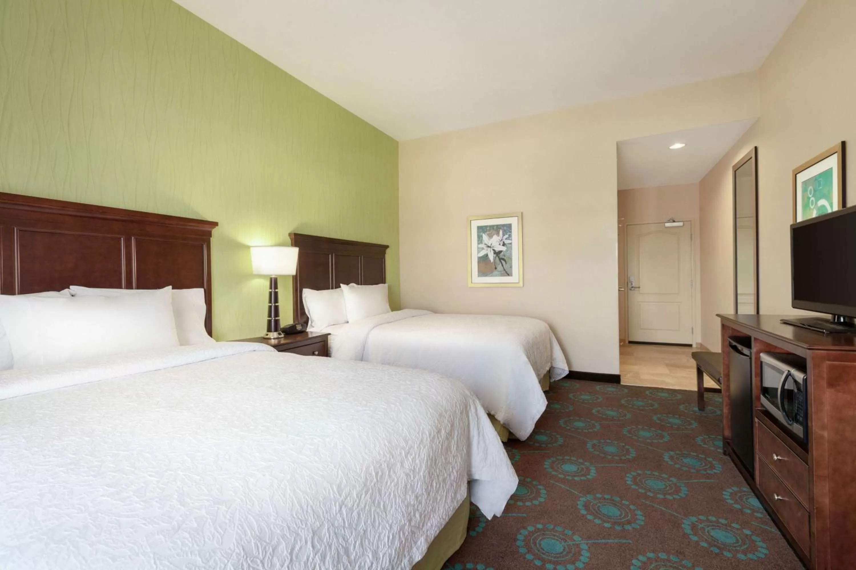 Bedroom, Bed in Hampton Inn Los Angeles Int'l Airport/Hawthorne