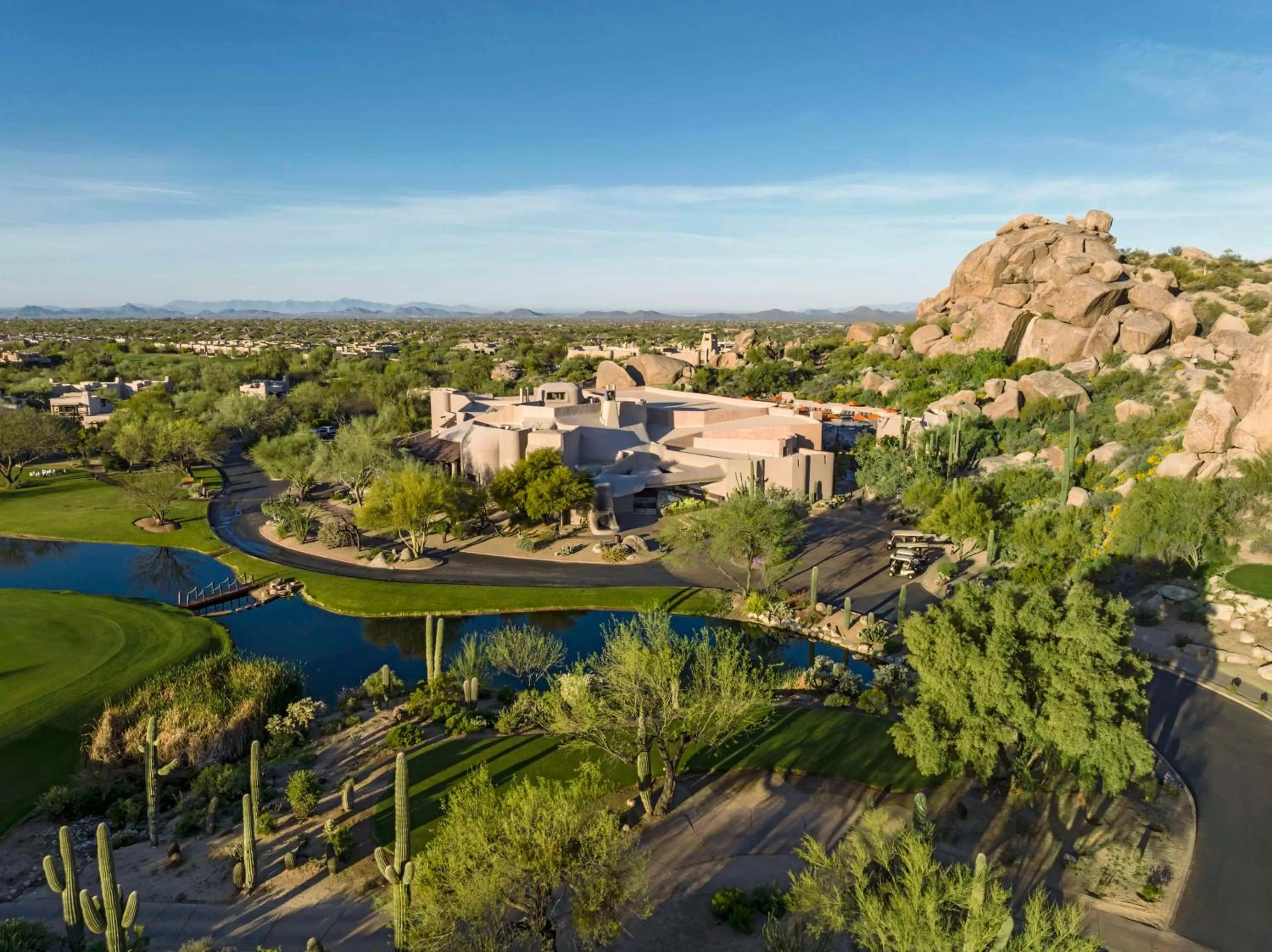 Golfcourse in Boulders Resort & Spa Scottsdale, Curio Collection by Hilton