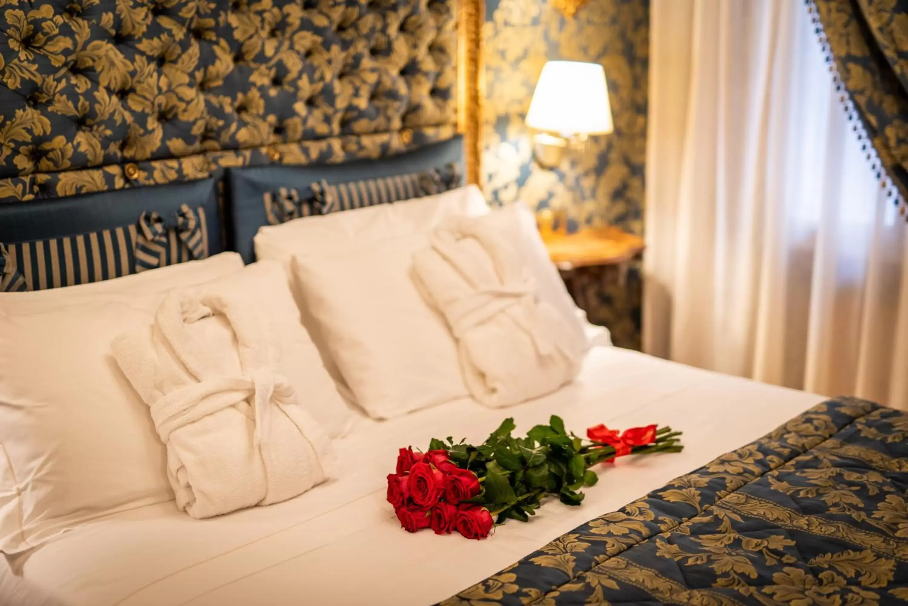 Classic Double or Twin Room in Hotel Santo Stefano Classic Double or Twin Room in Hotel Santo Stefano