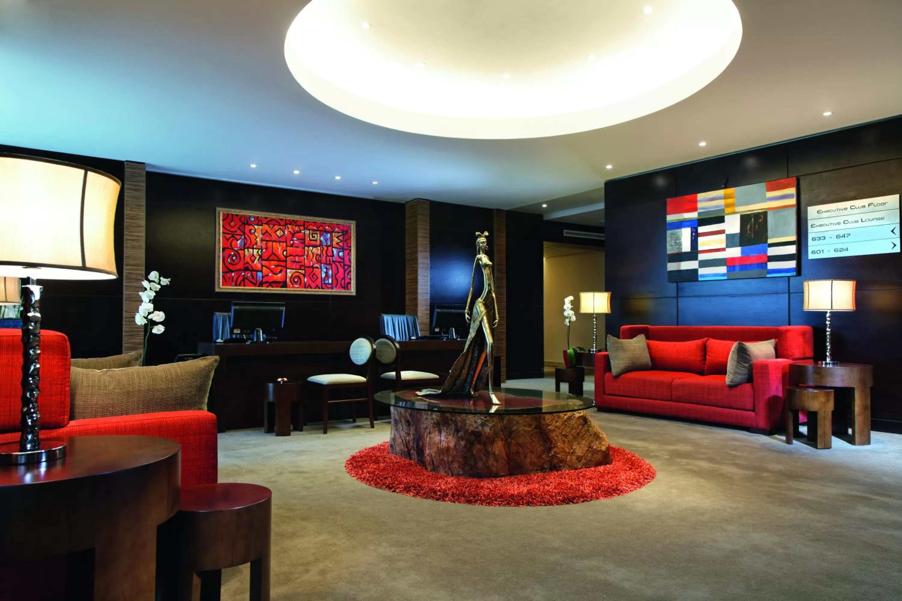 Lobby or reception in Mövenpick Ambassador Hotel Accra