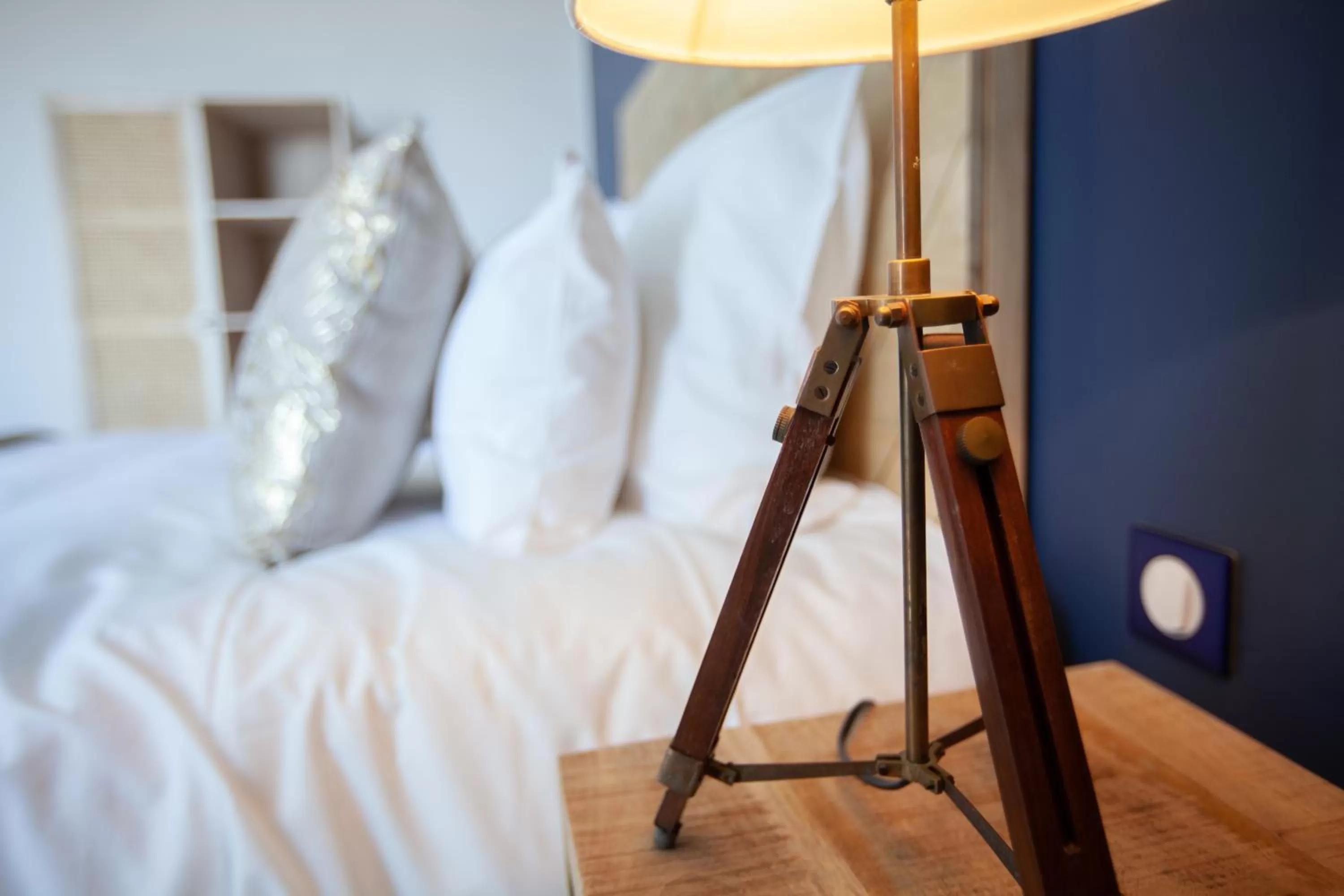 Decorative detail, Bed in Hôtel des Isles