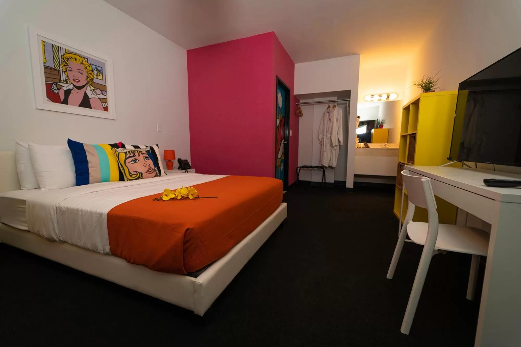 Bed in The Fox Hotel