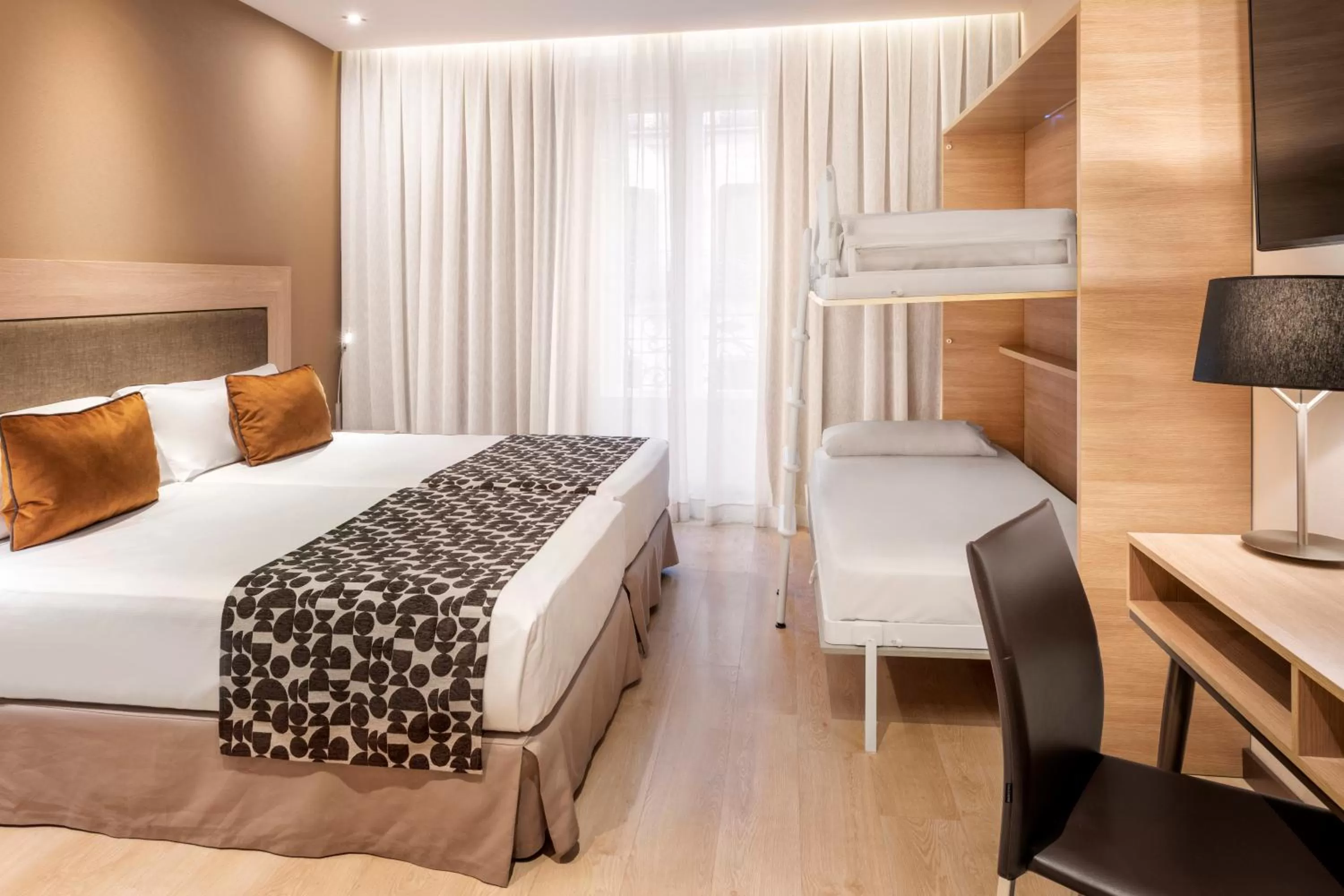 Bed in Catalonia Plaza Mayor