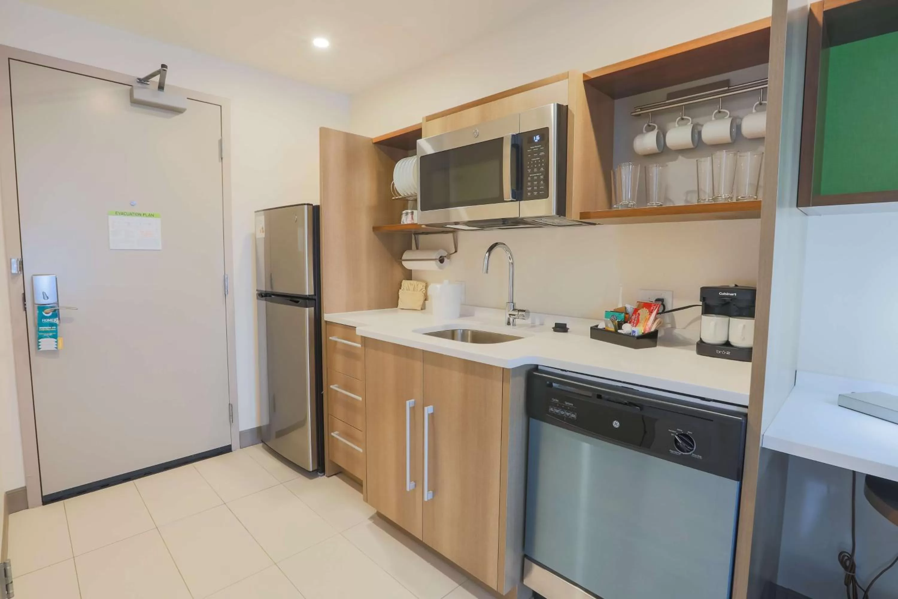 Kitchen or kitchenette in Home2 Suites By Hilton Cumming Atlanta, Ga