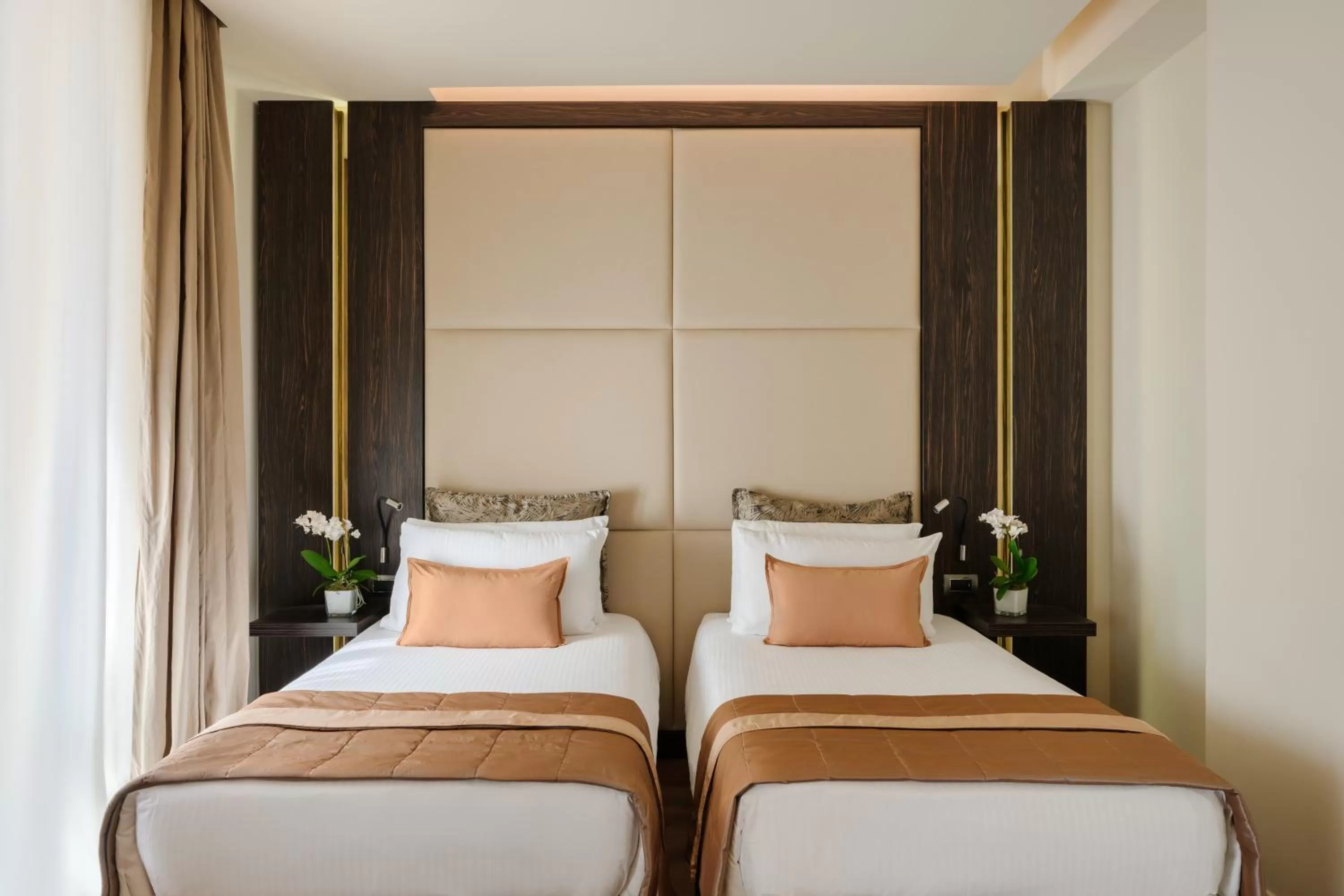 Bed in Hotel The Square Milano Duomo - Preferred Hotels & Resorts