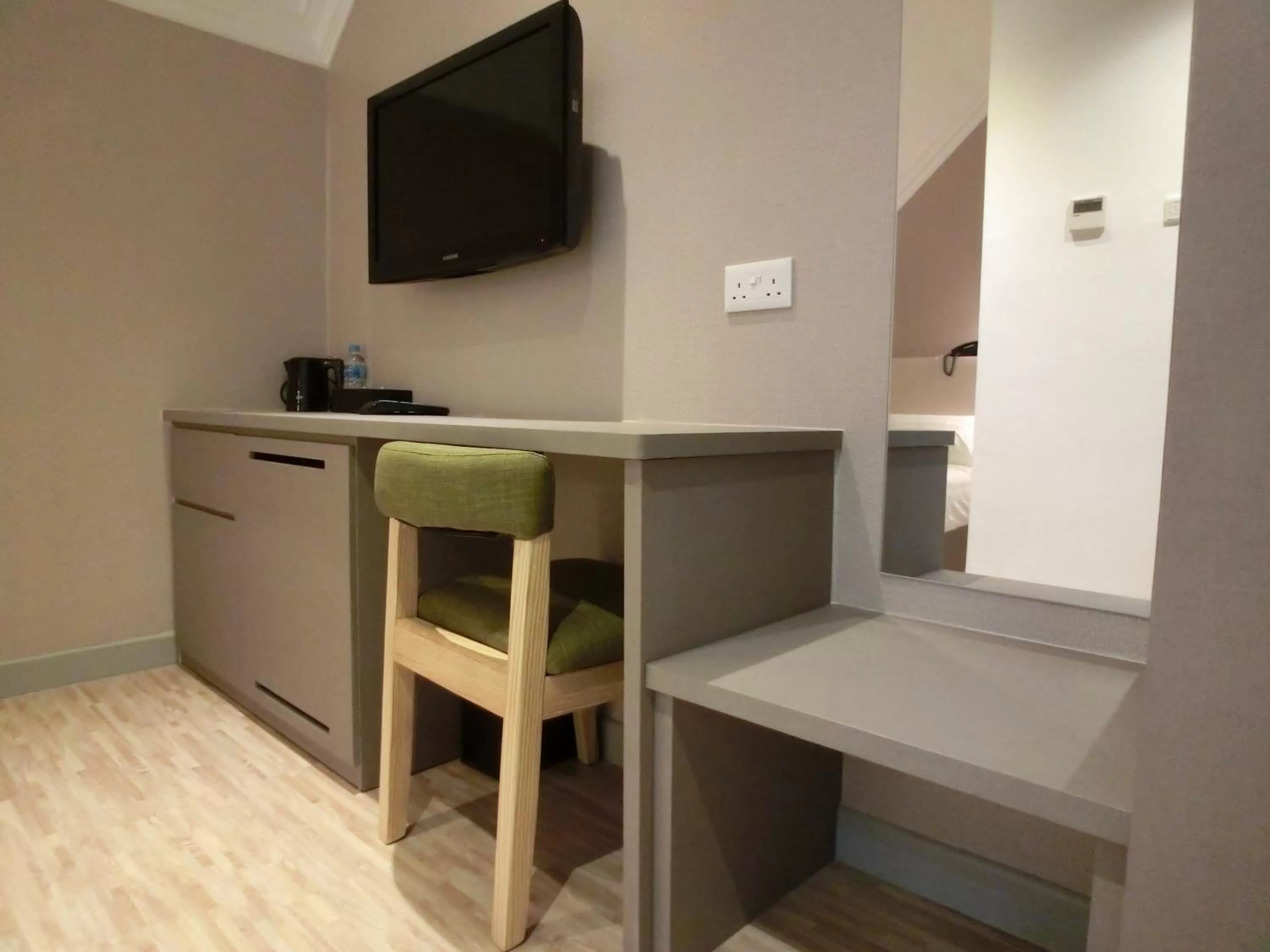 TV and multimedia in Champion Hotel