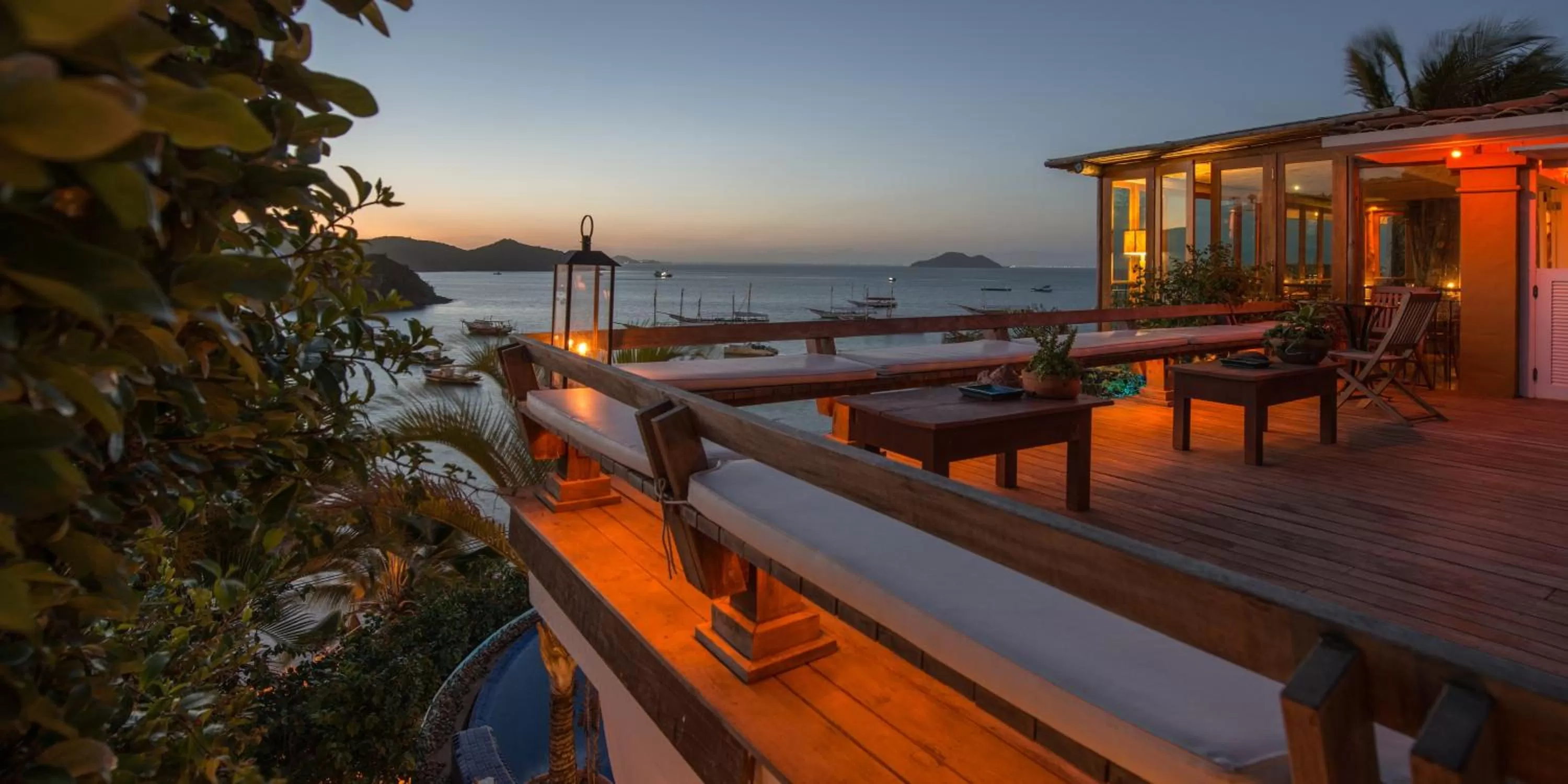 Property building in Vila deste Hotel