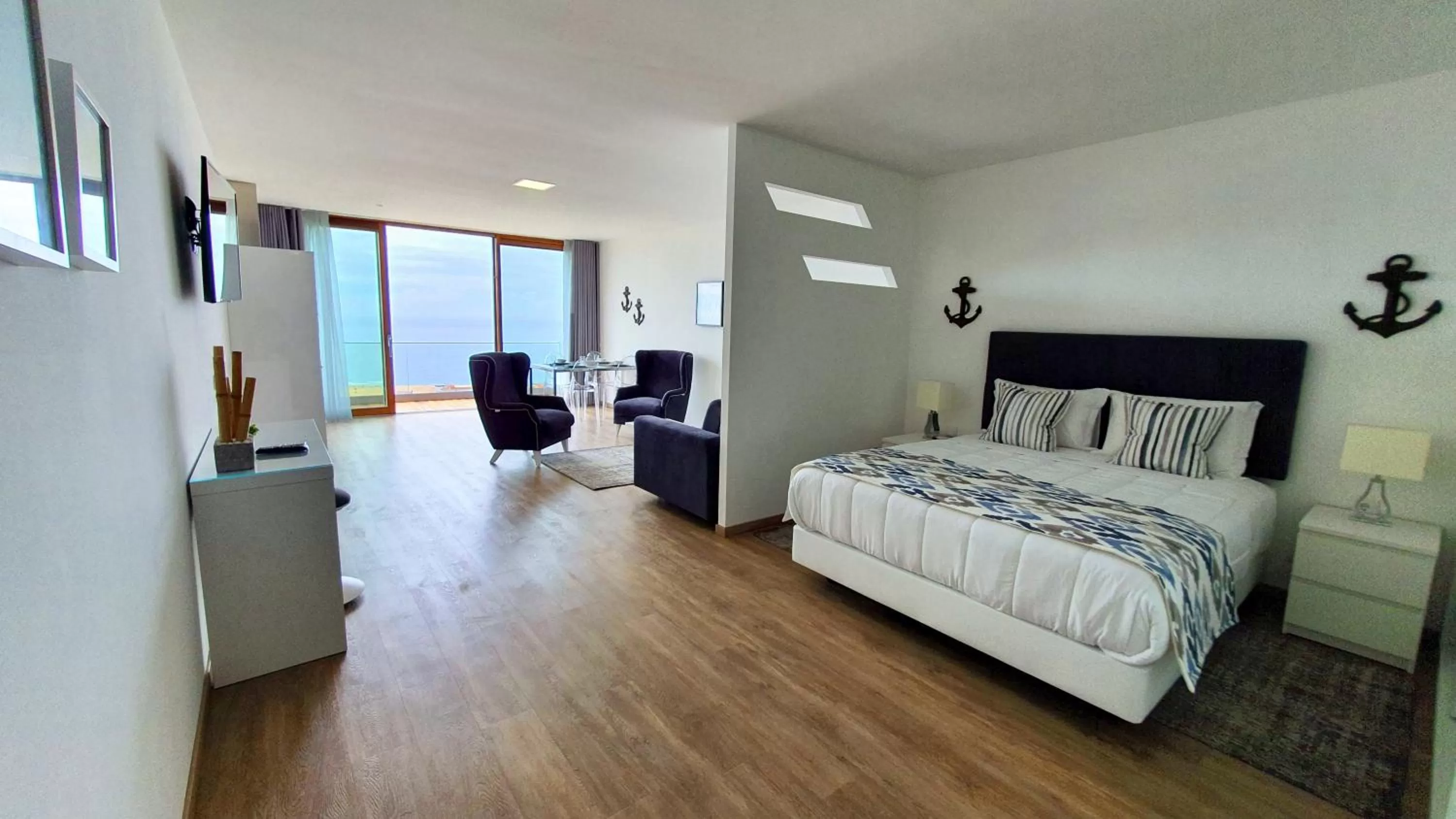 Photo of the whole room, Bed in Miramar Hotel Spa & Apartments