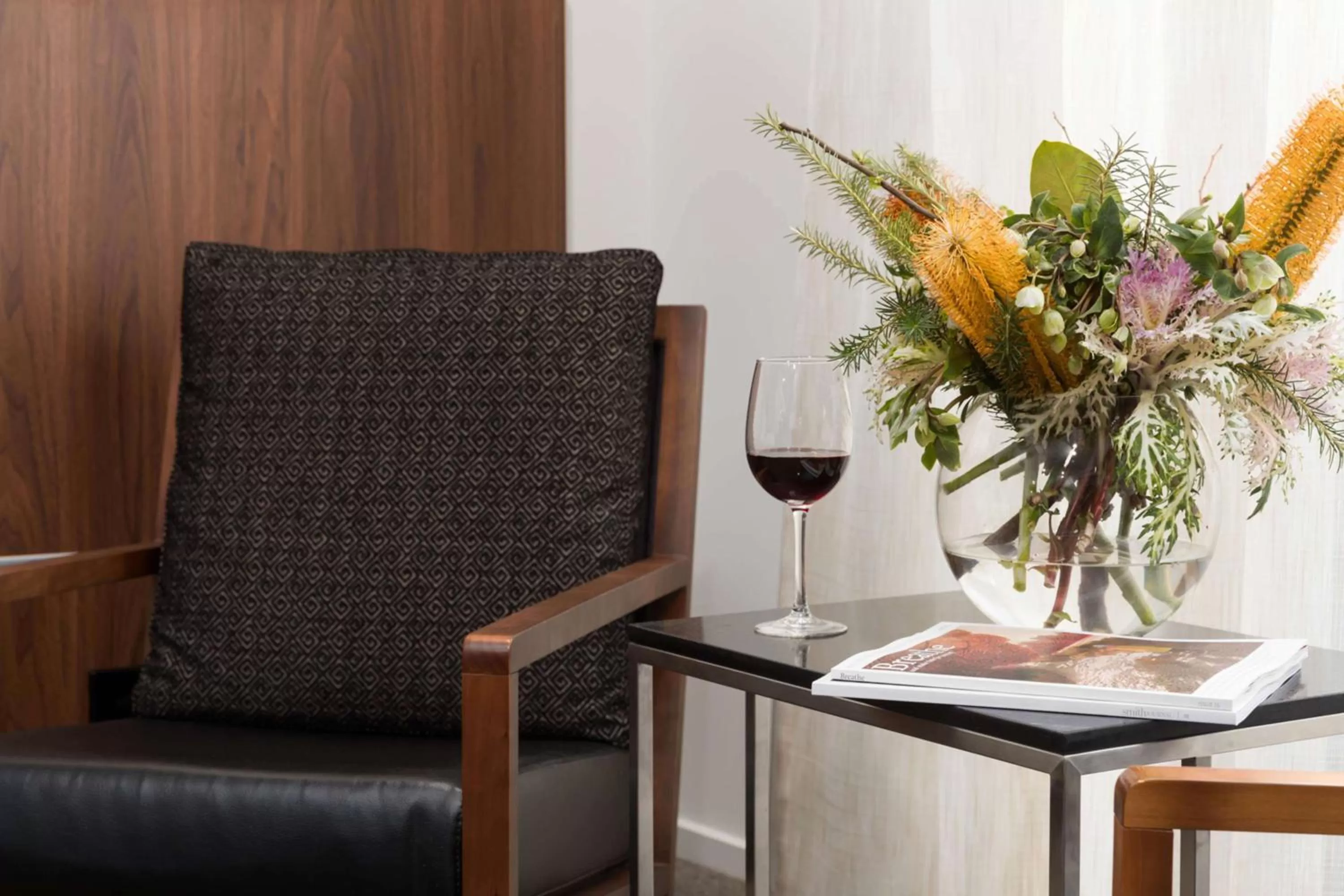 Photo of the whole room in Rydges Latimer Christchurch