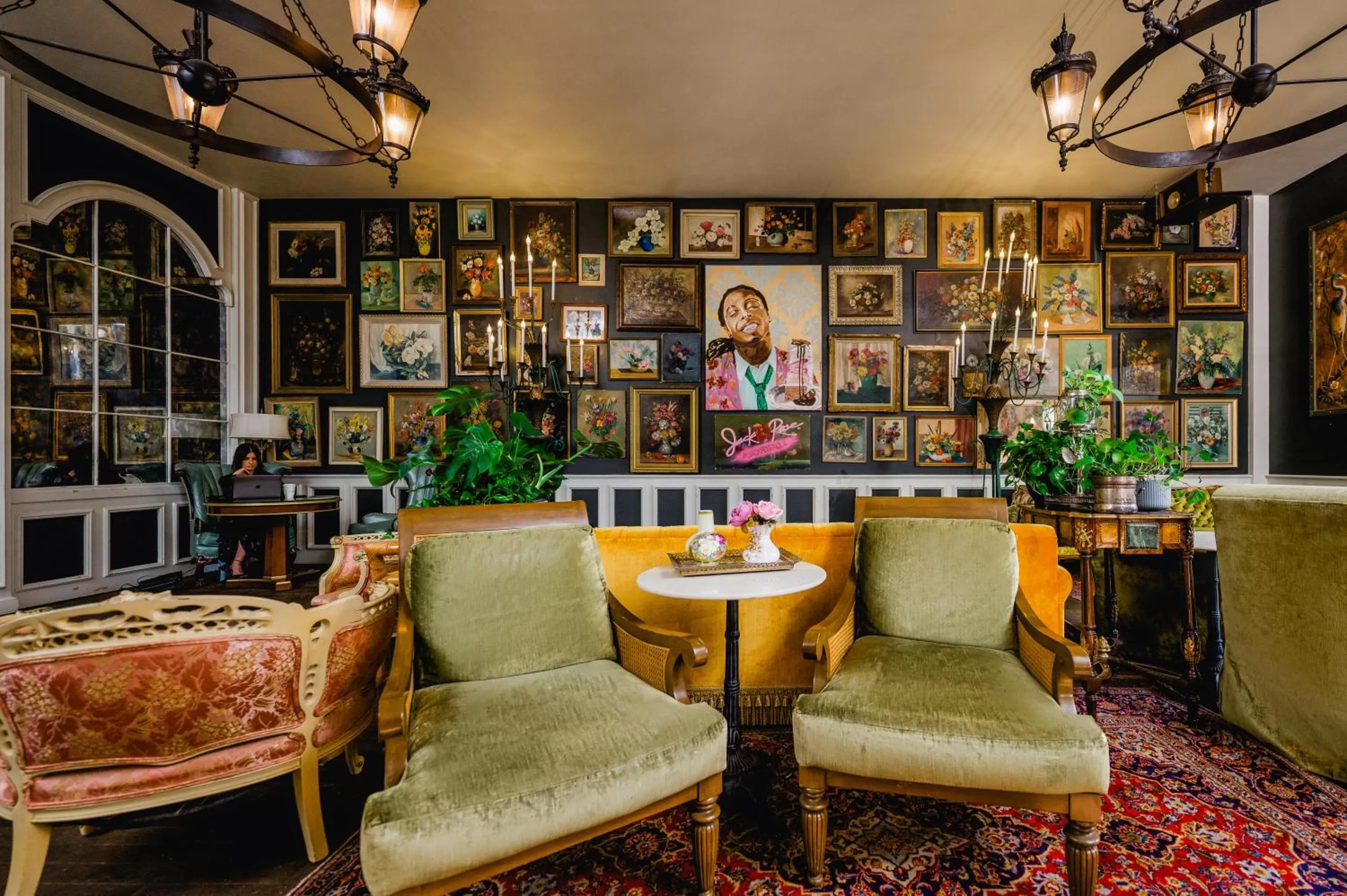 Restaurant/places to eat in The Pontchartrain Hotel