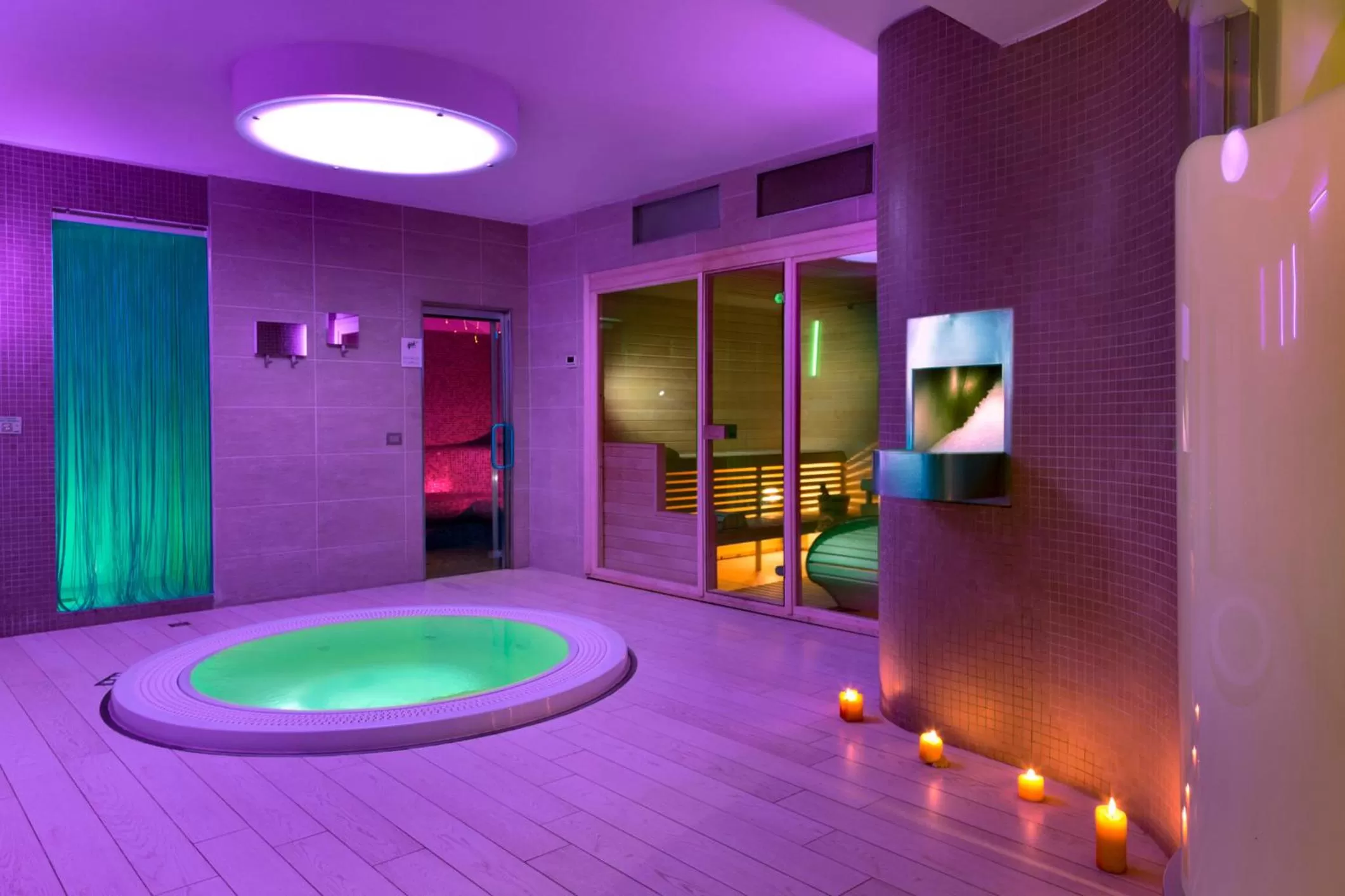 Spa and wellness centre/facilities in Yes Hotel Touring & SPA