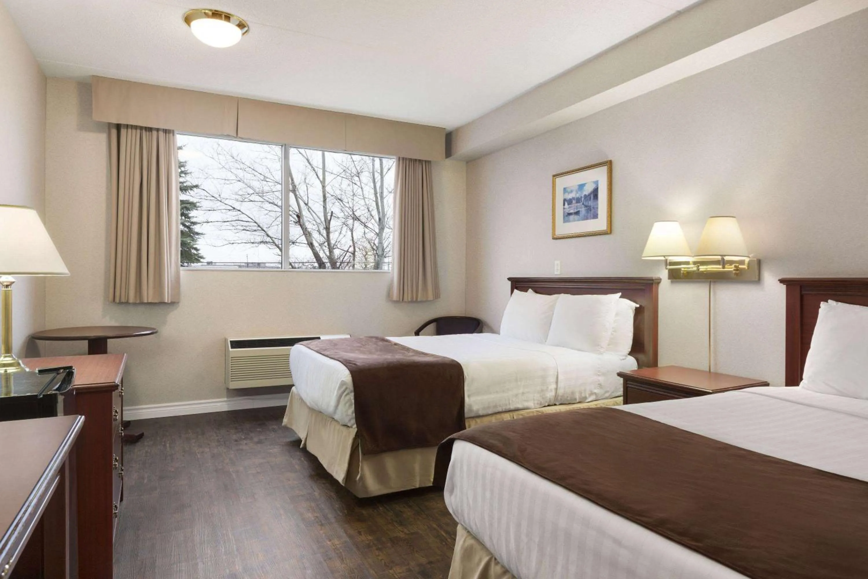 Photo of the whole room in Days Inn by Wyndham Brockville