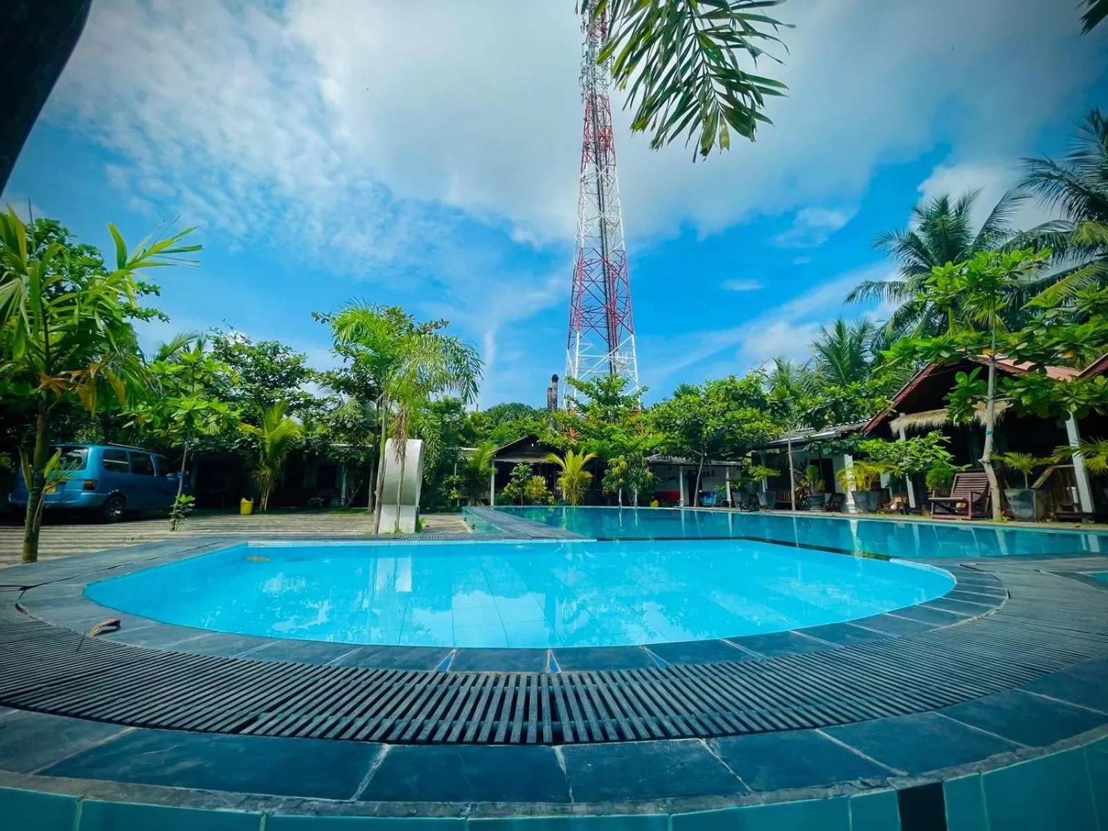 Swimming Pool in Trinco Star Cabana