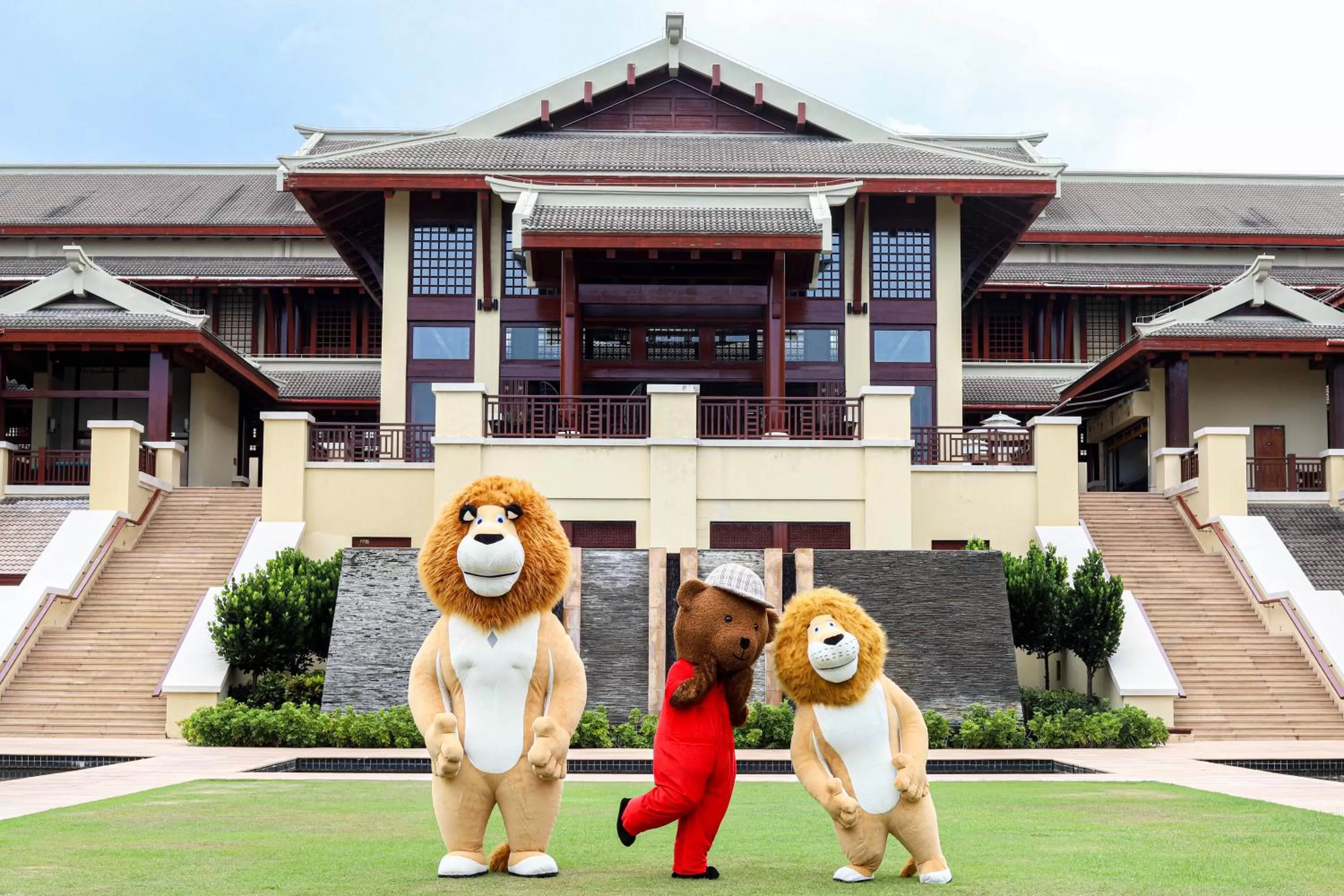 Day in The Ritz-Carlton Sanya, Yalong Bay