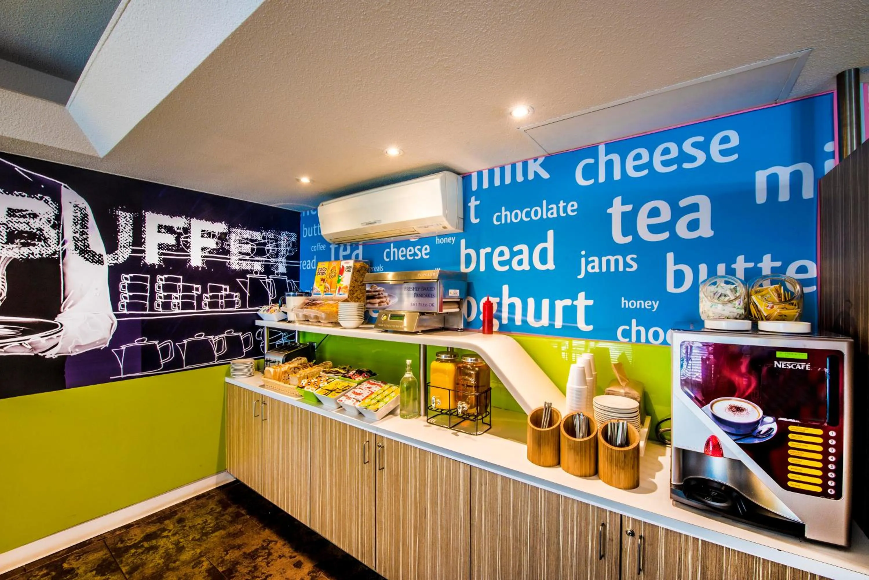 Buffet breakfast in ibis Budget - Fawkner