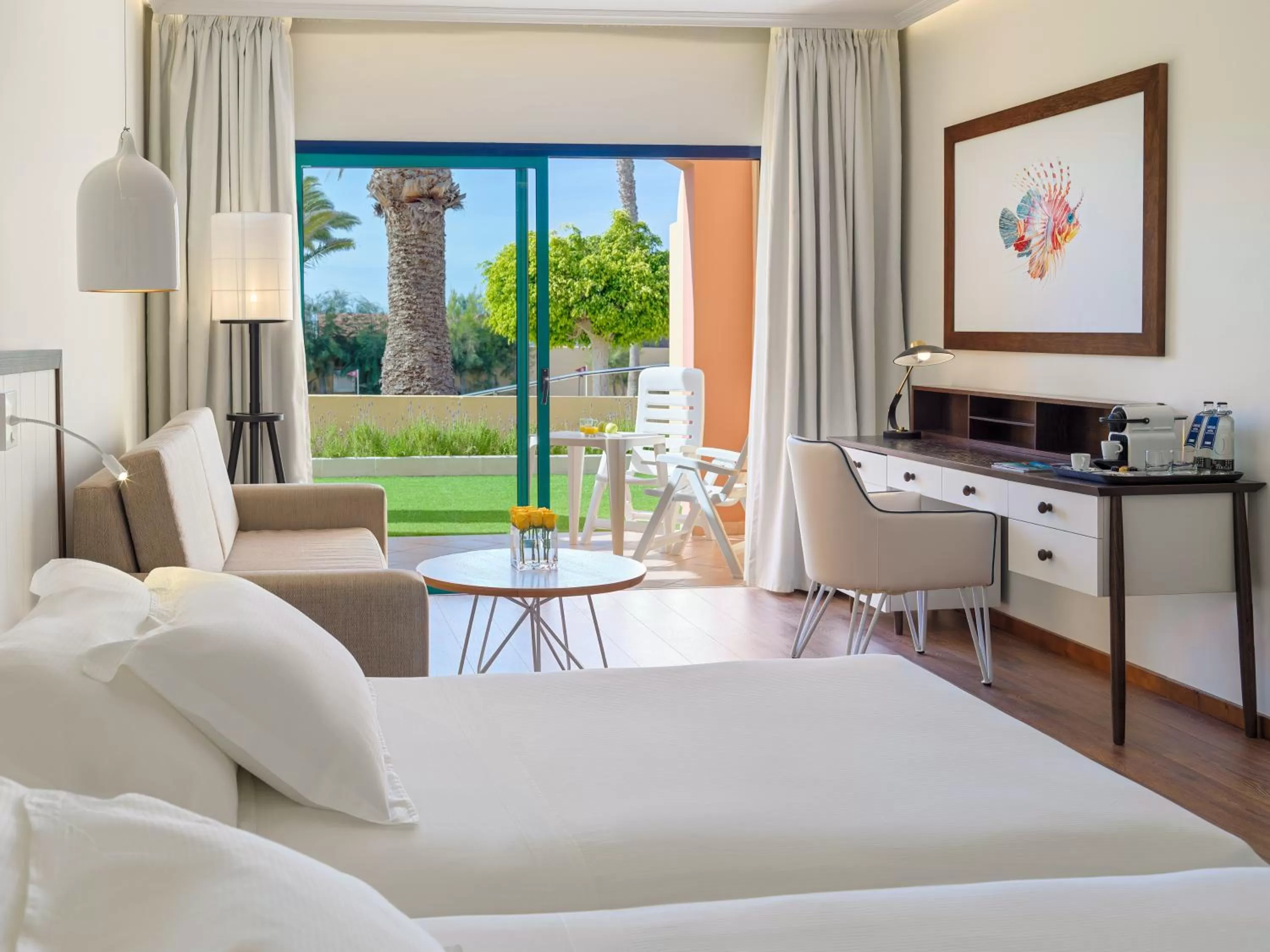 Bedroom, Bed in H10 Playa Esmeralda - Adults Only