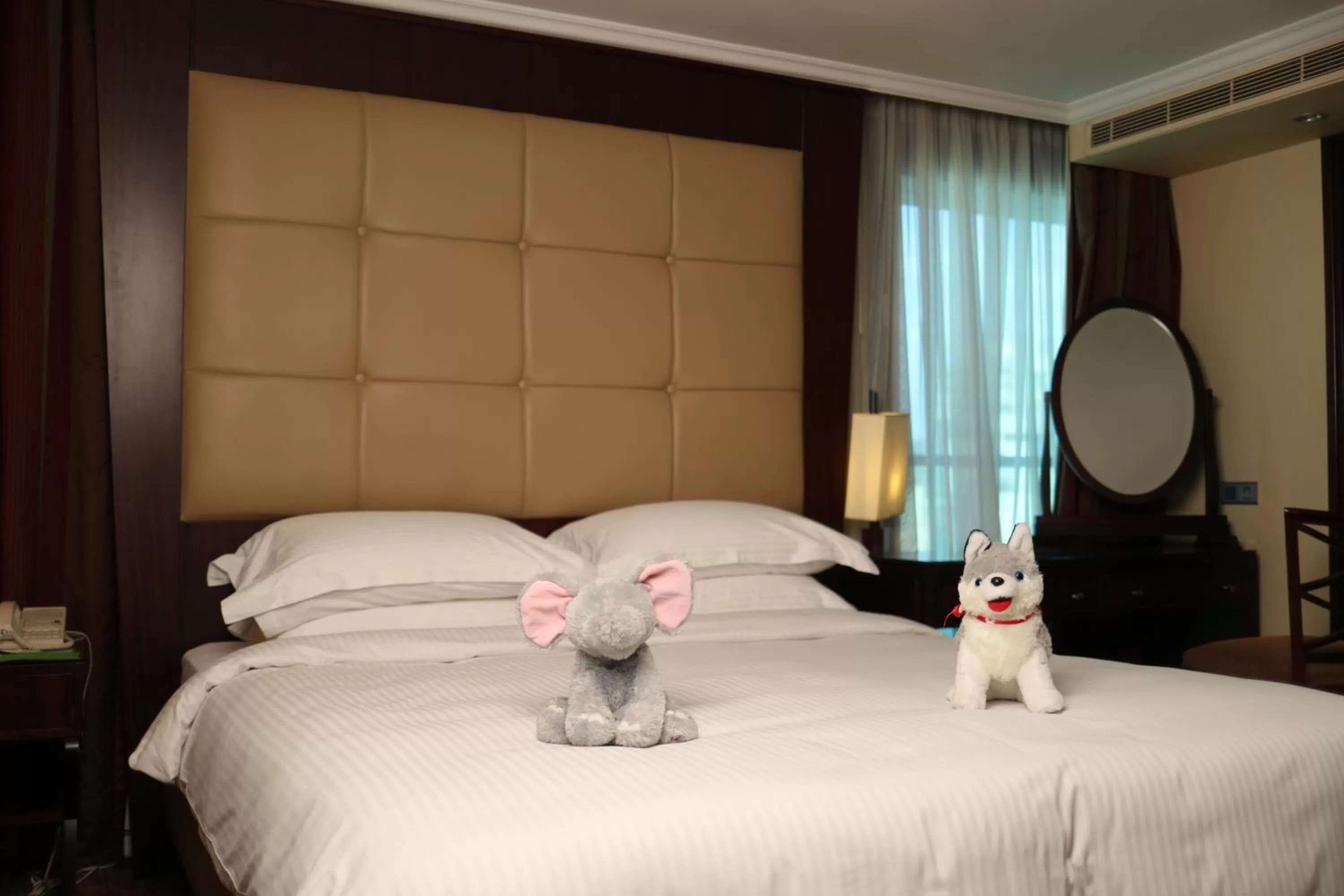 Bedroom, Bed in Raouche Arjaan by Rotana